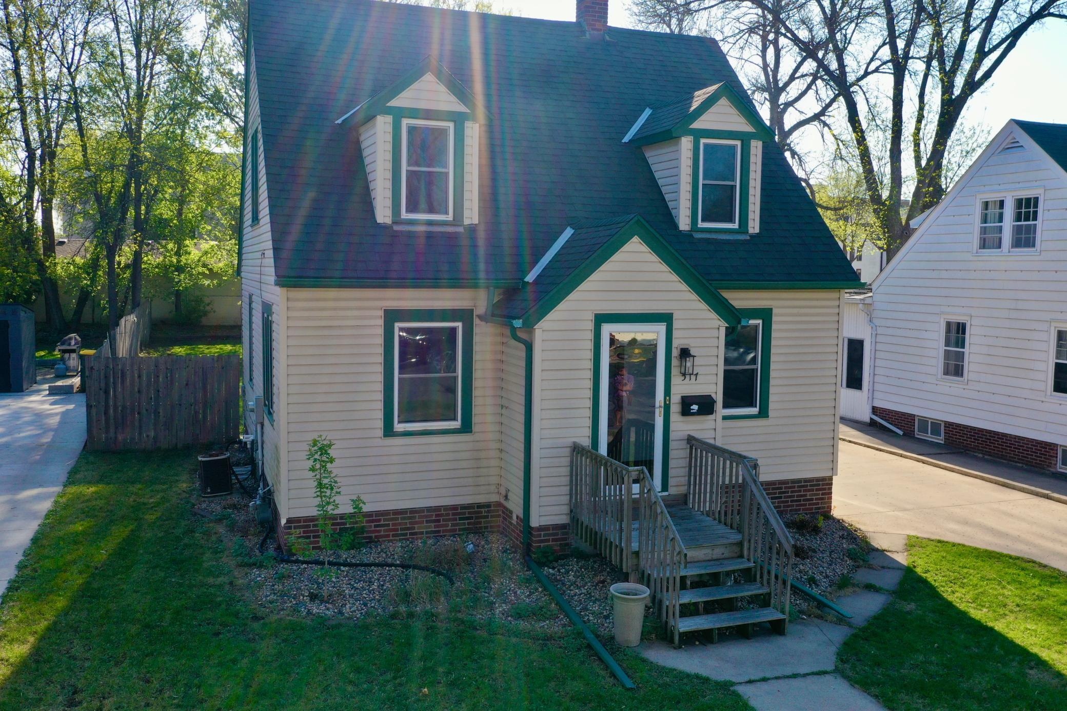 517 6th Street SW