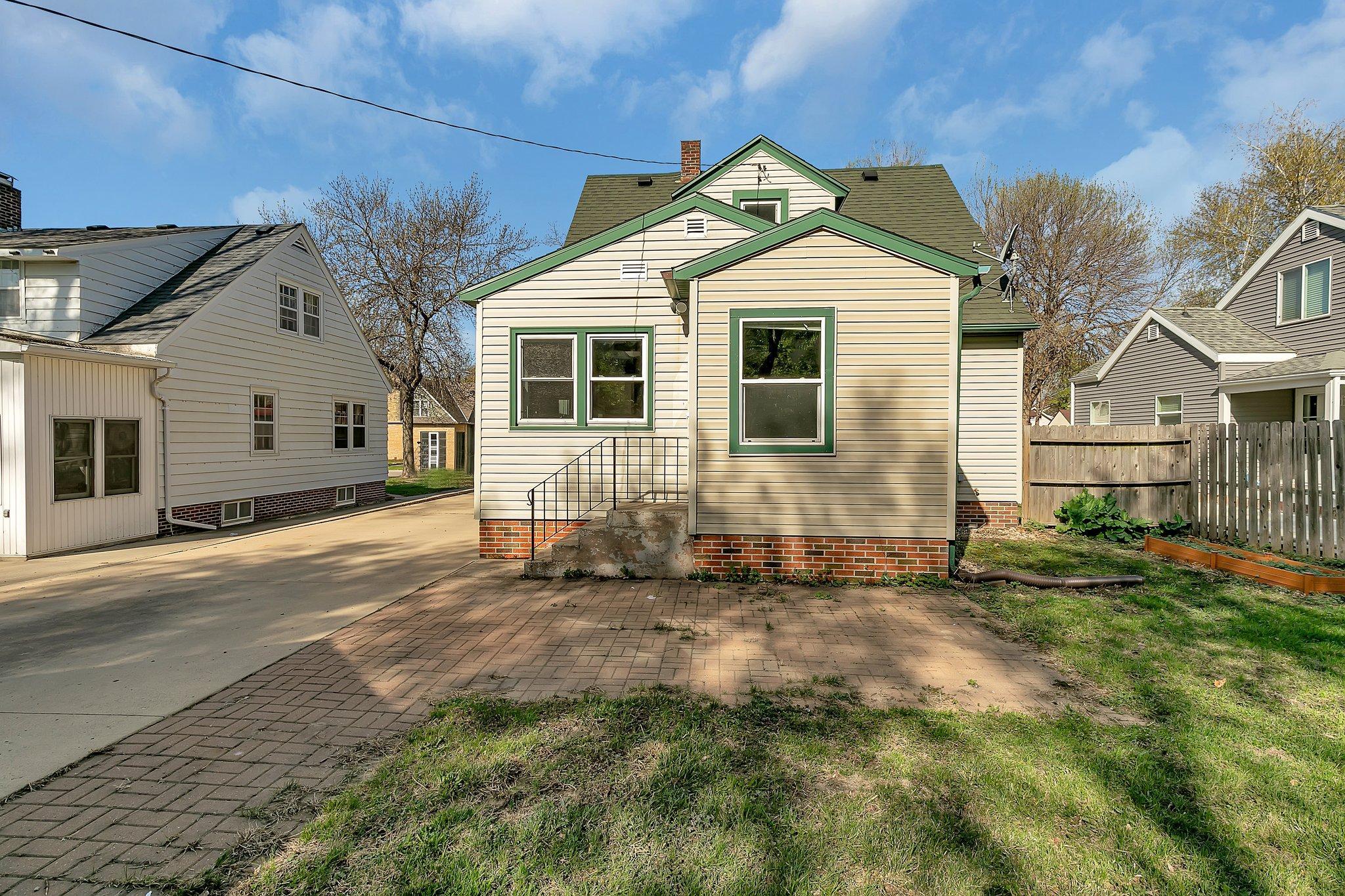 517 6th Street SW