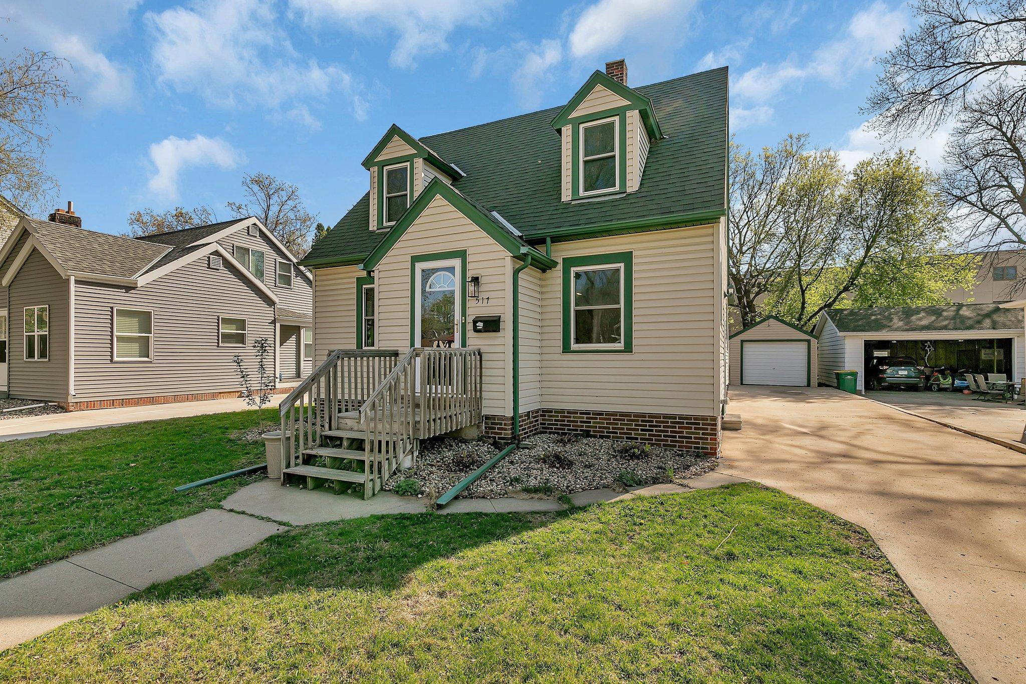 517 6th Street SW