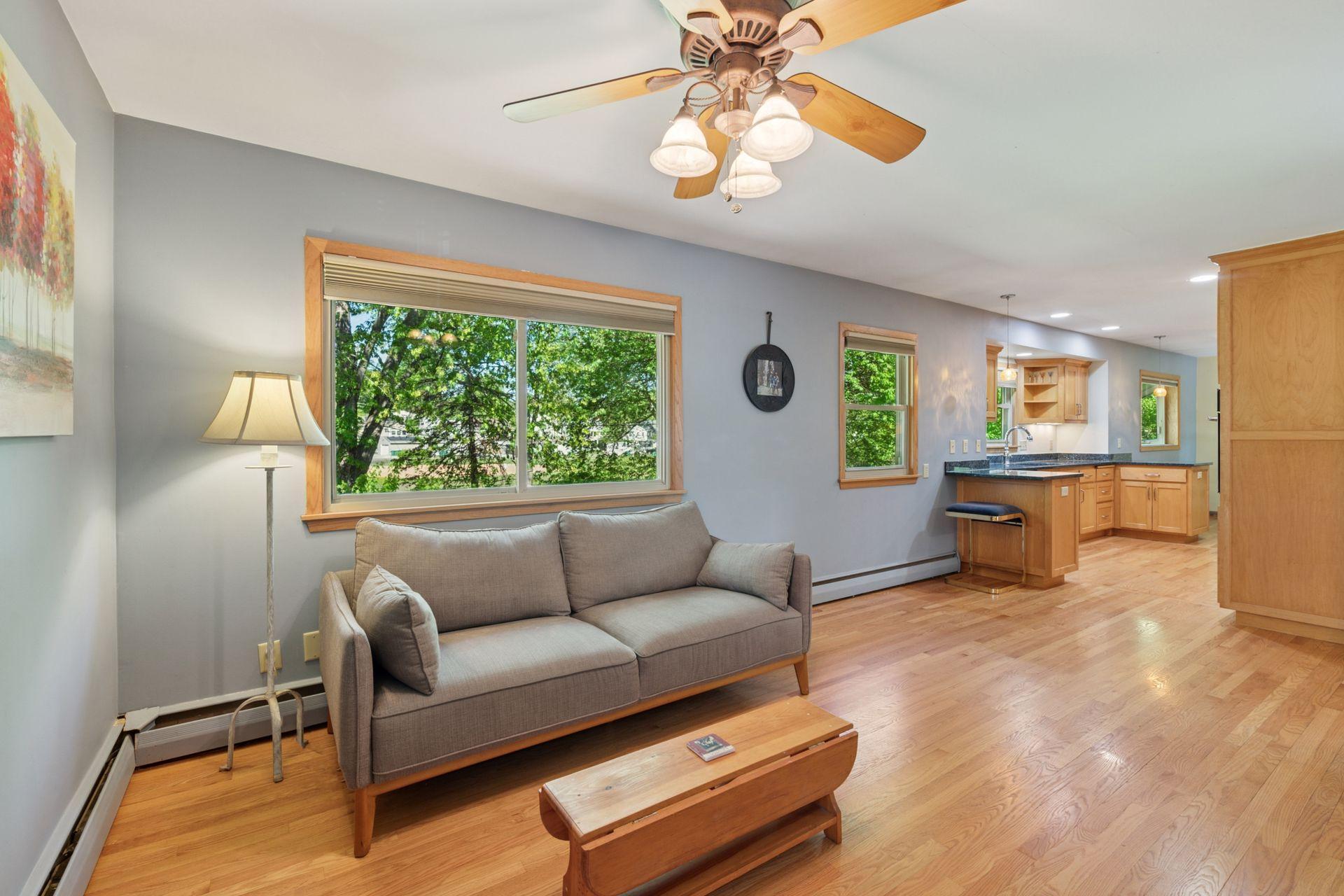 2730 Yosemite Avenue S