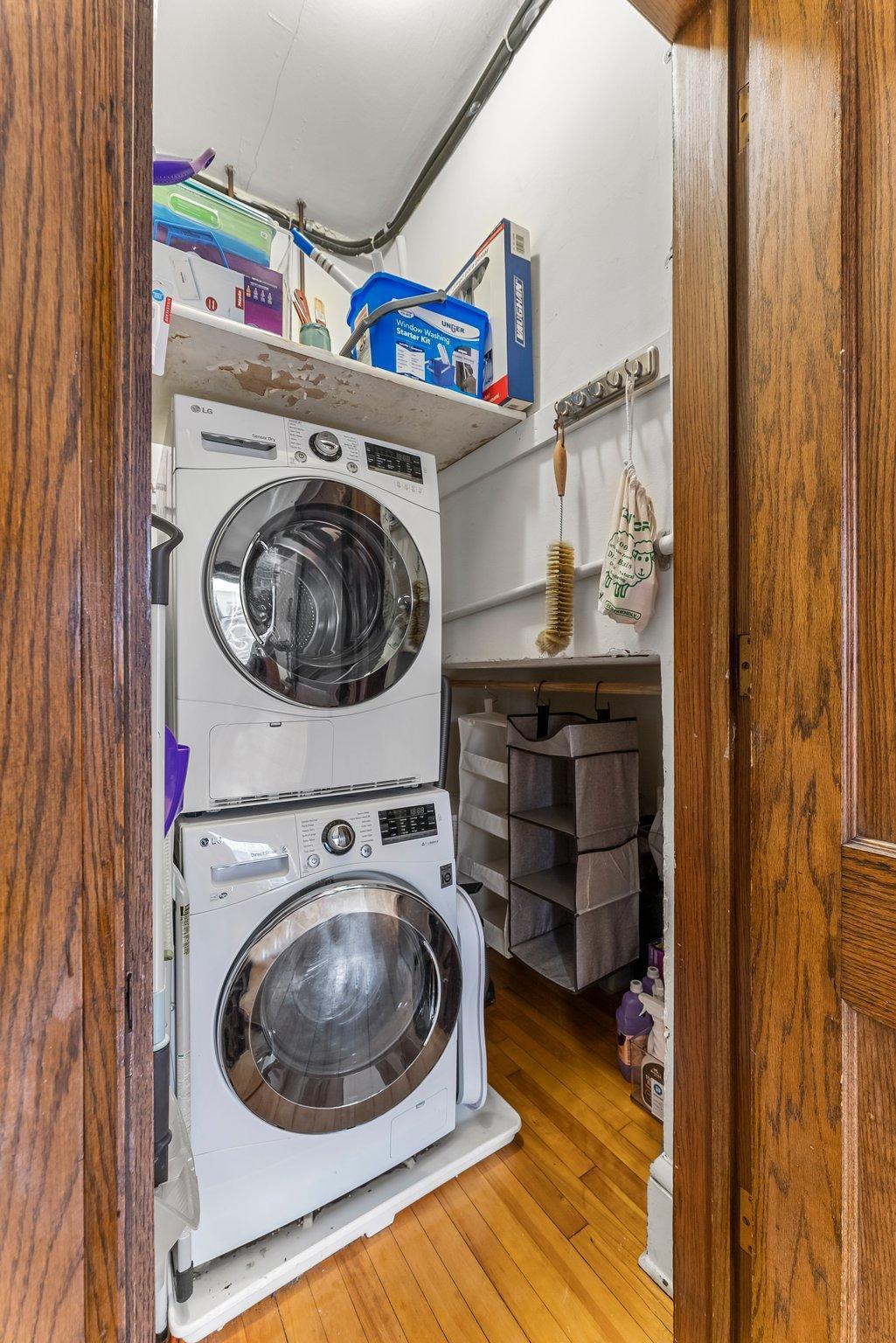 2895 James Avenue S Unit: 2