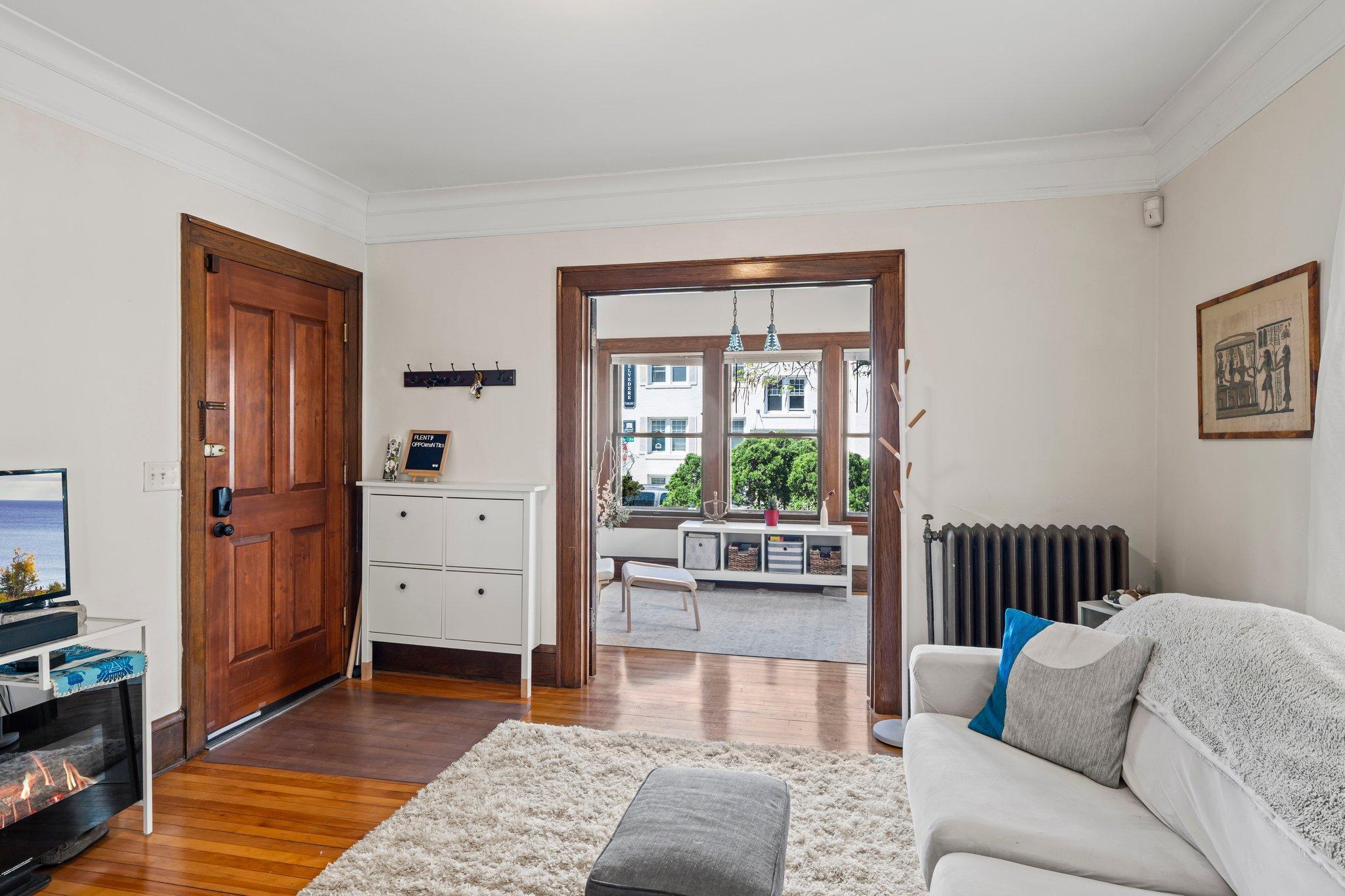 2895 James Avenue S Unit: 2