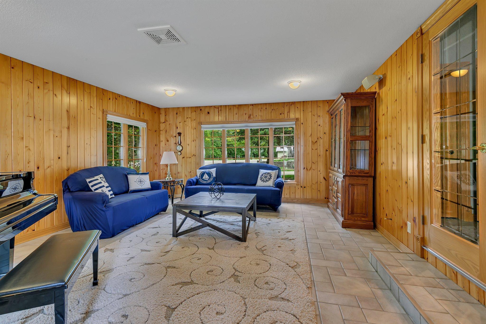 5386 165th Street NE