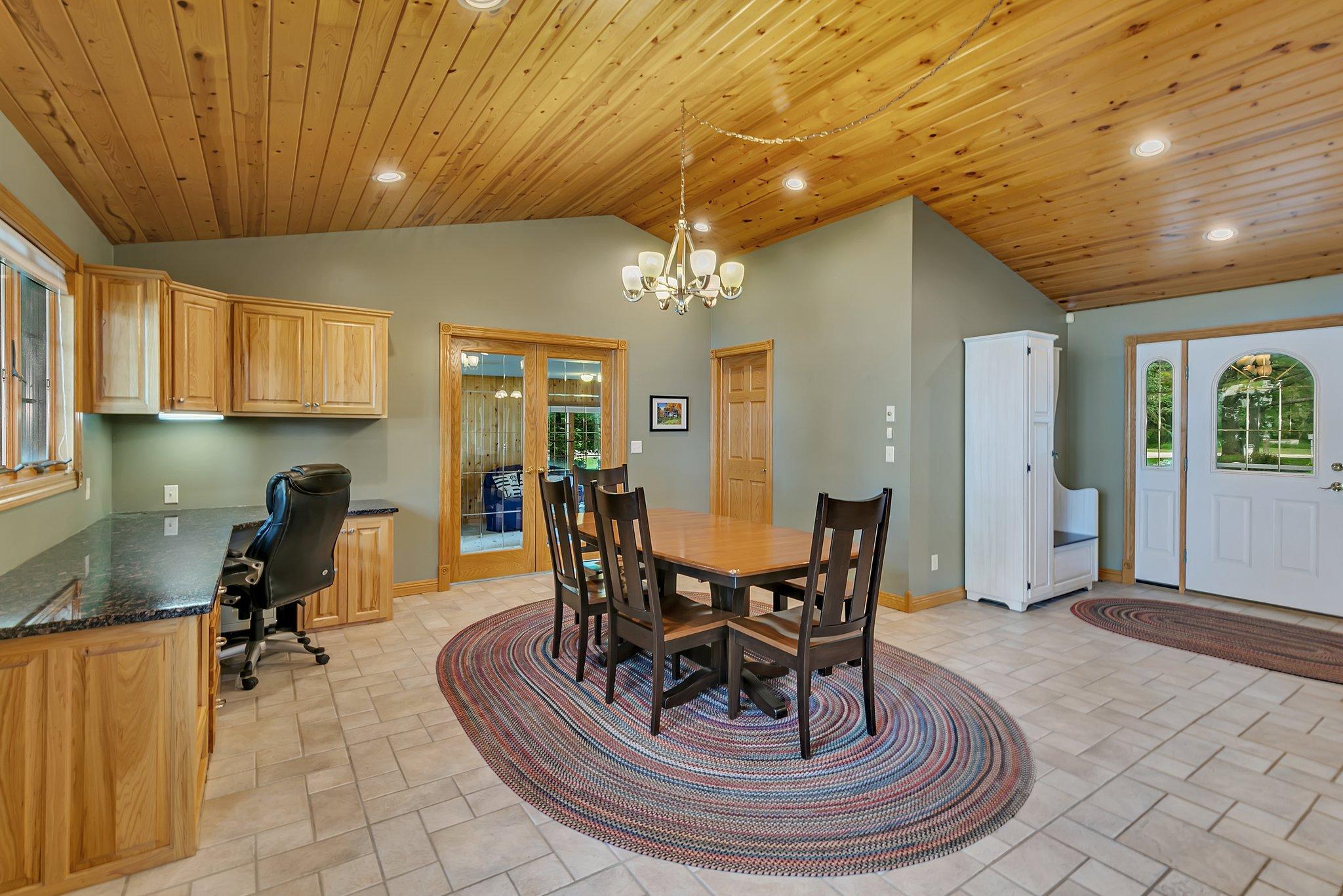 5386 165th Street NE
