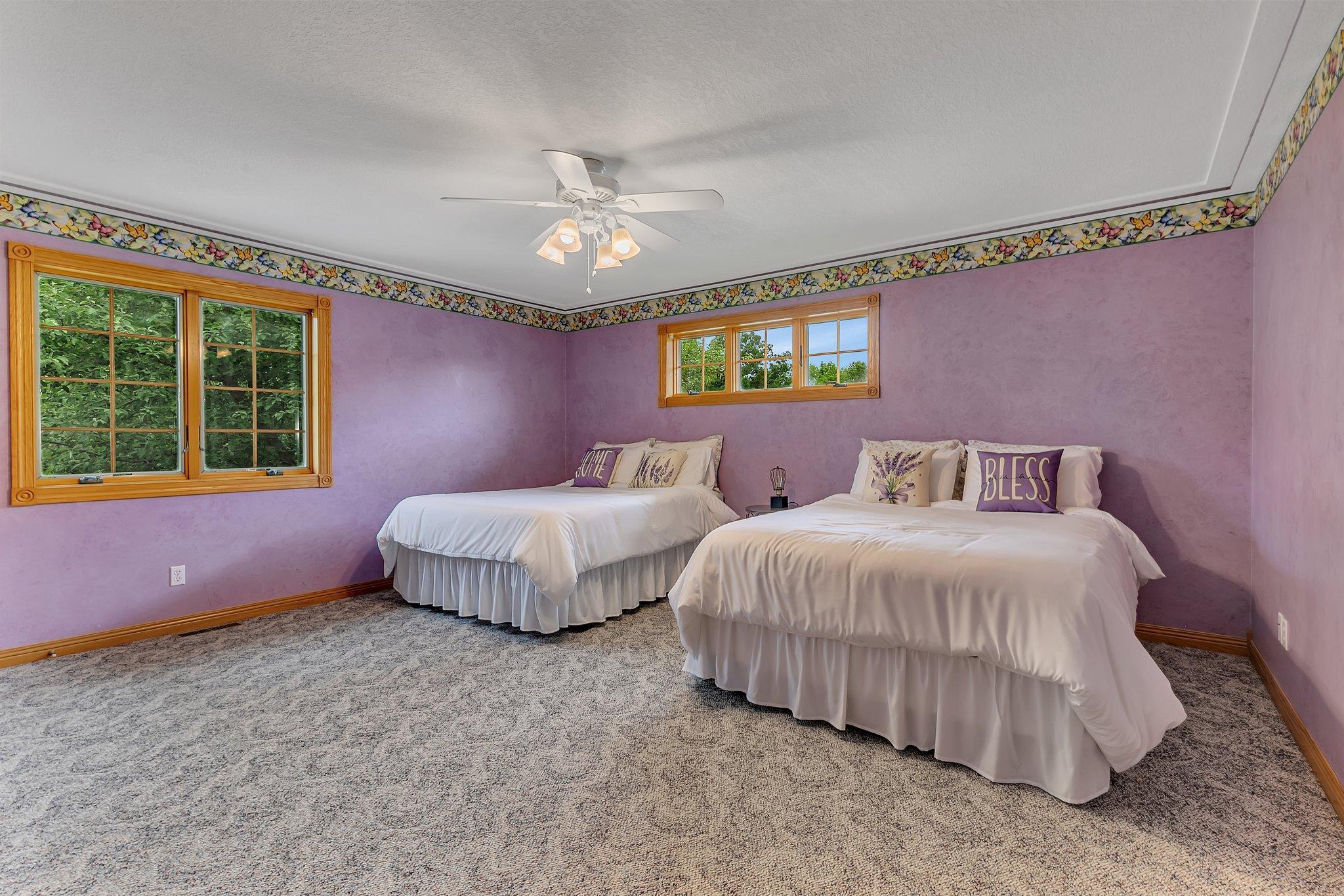 5386 165th Street NE