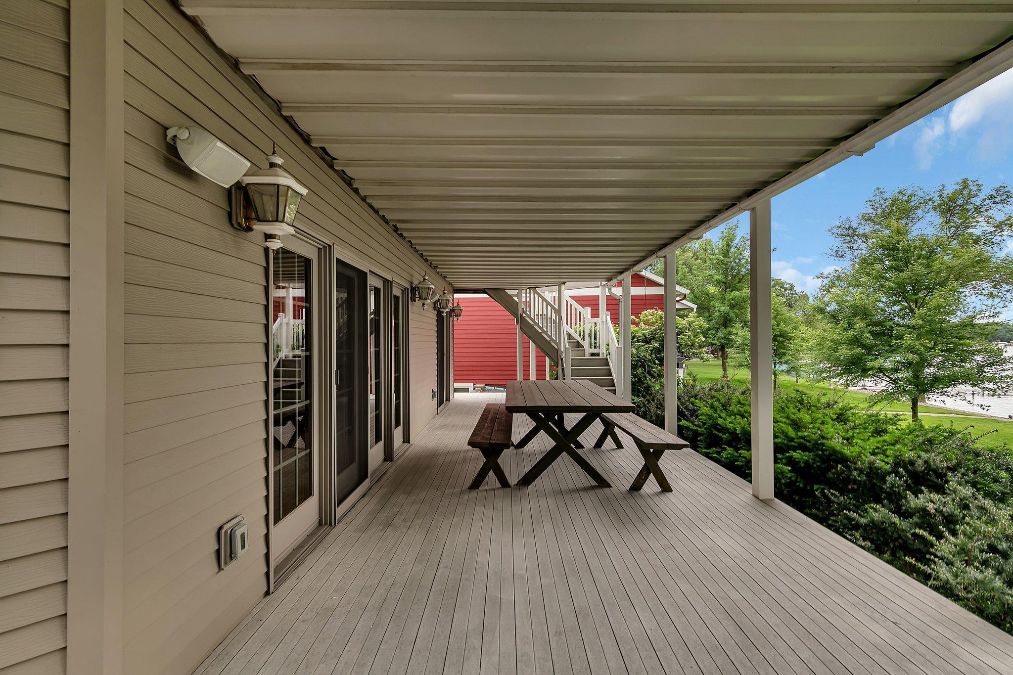 5386 165th Street NE