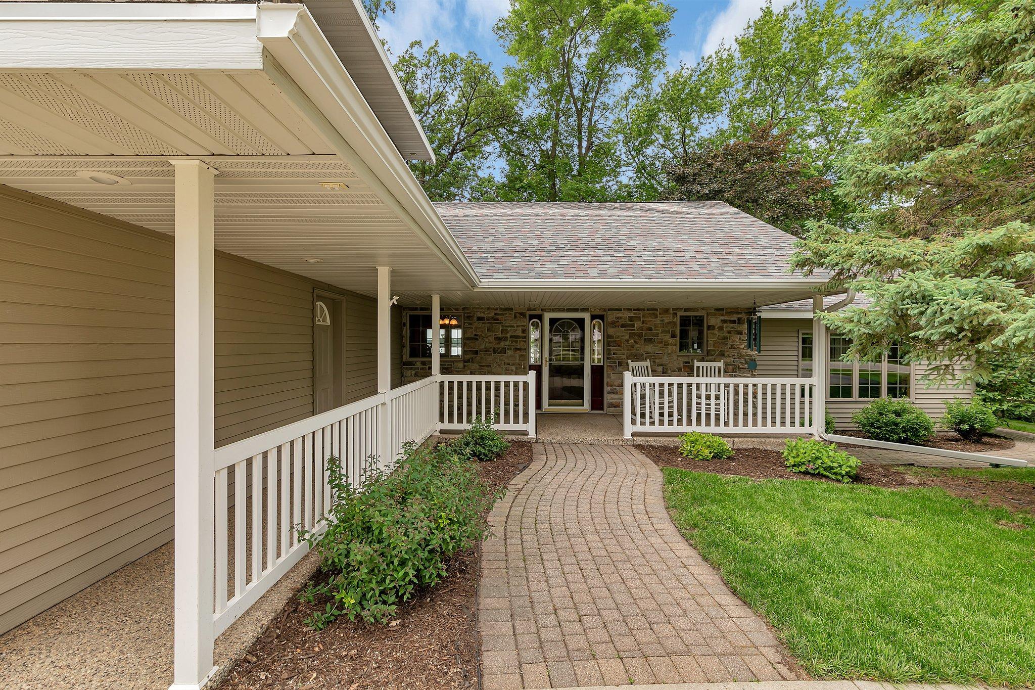 5386 165th Street NE