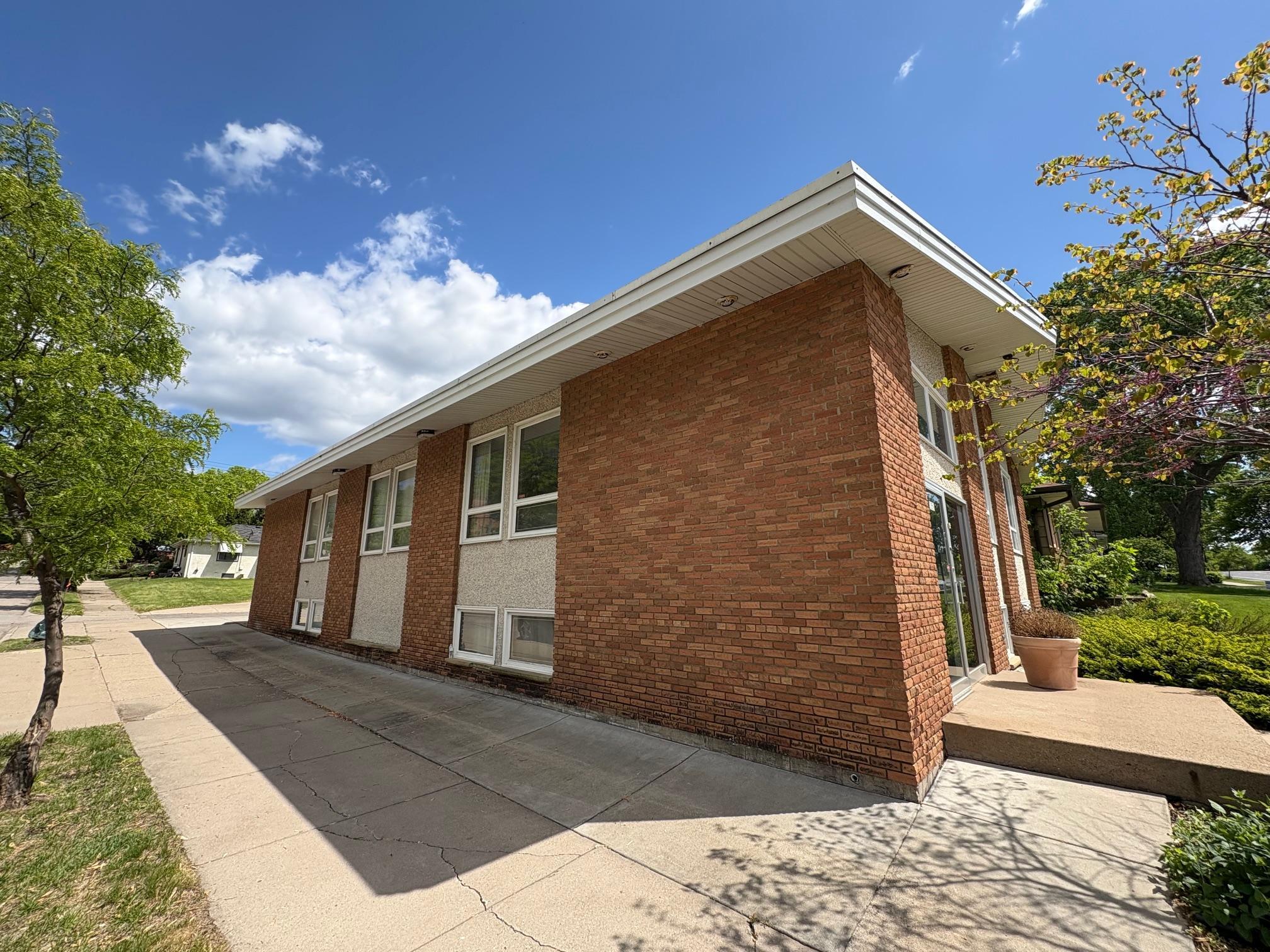 3359 Central Avenue NE