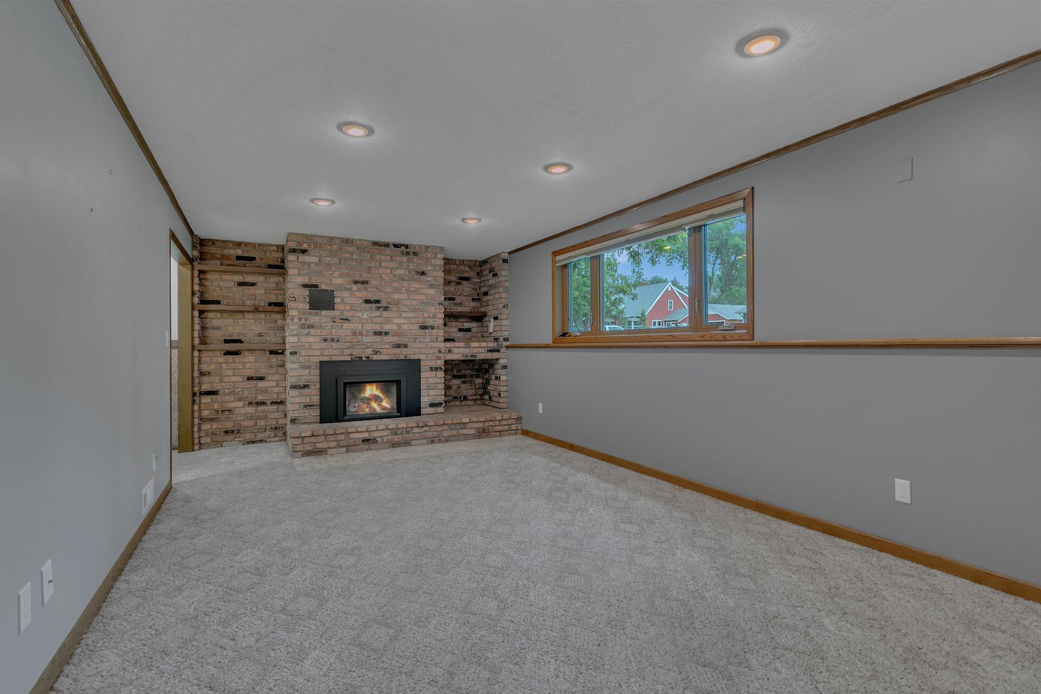 808 17th Street SW