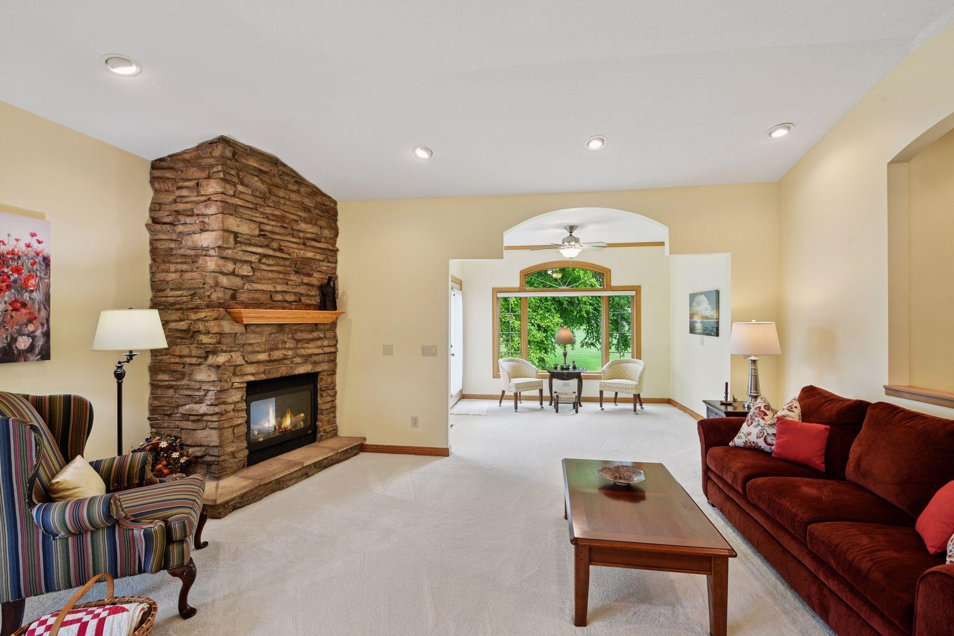 8820 Pointe Vista Drive
