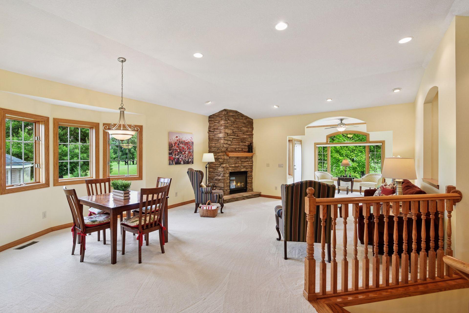8820 Pointe Vista Drive