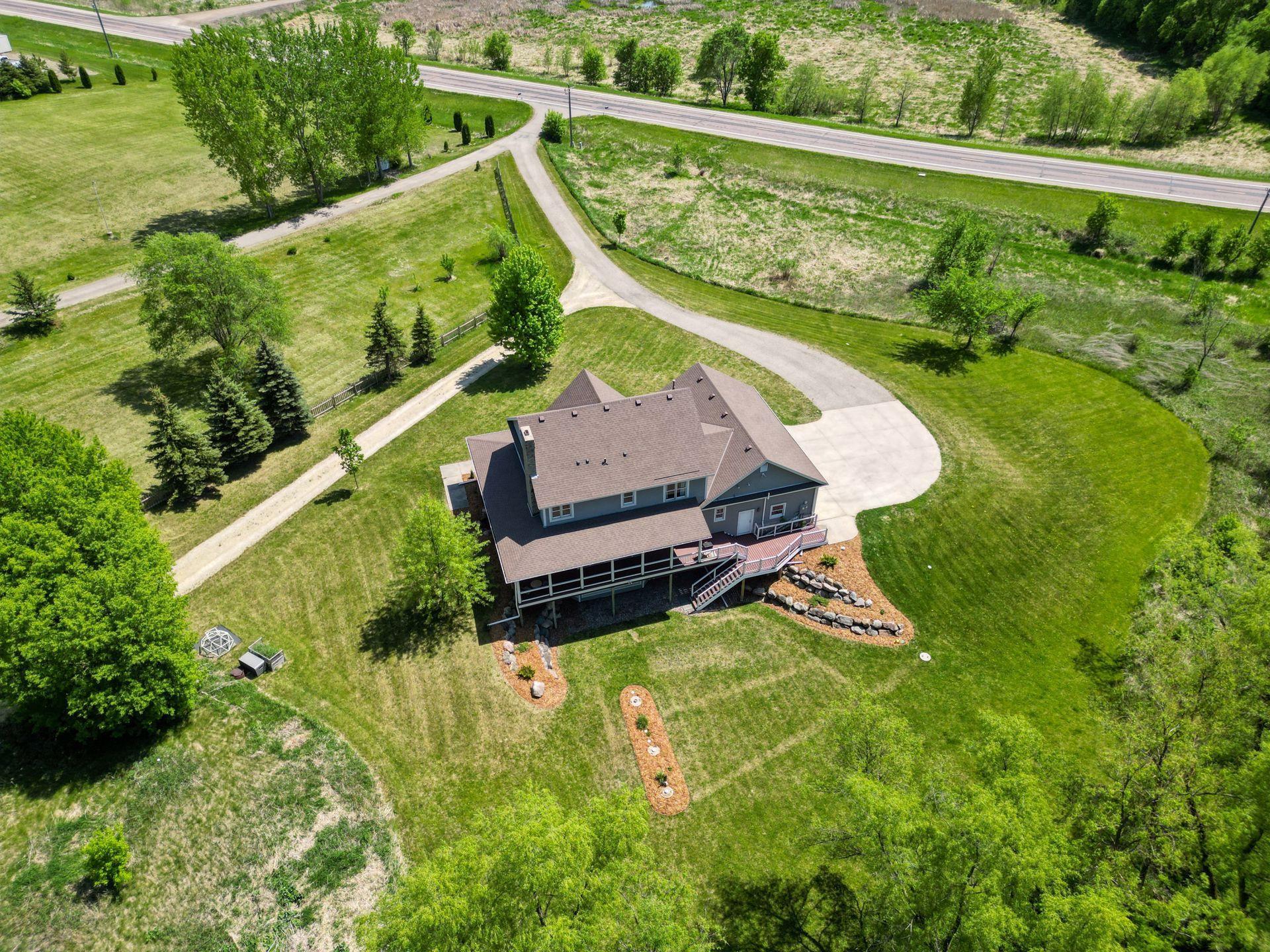 8360 E 280th Street