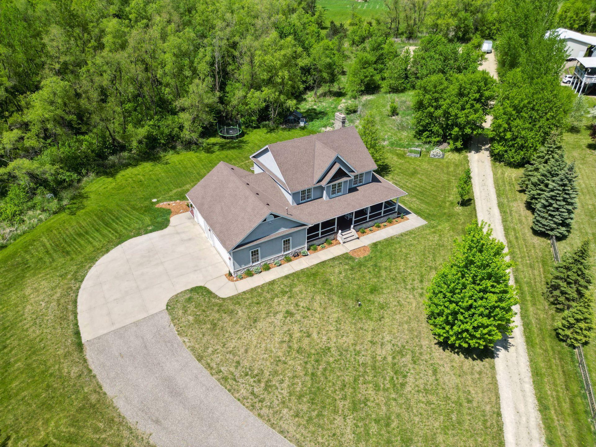8360 E 280th Street