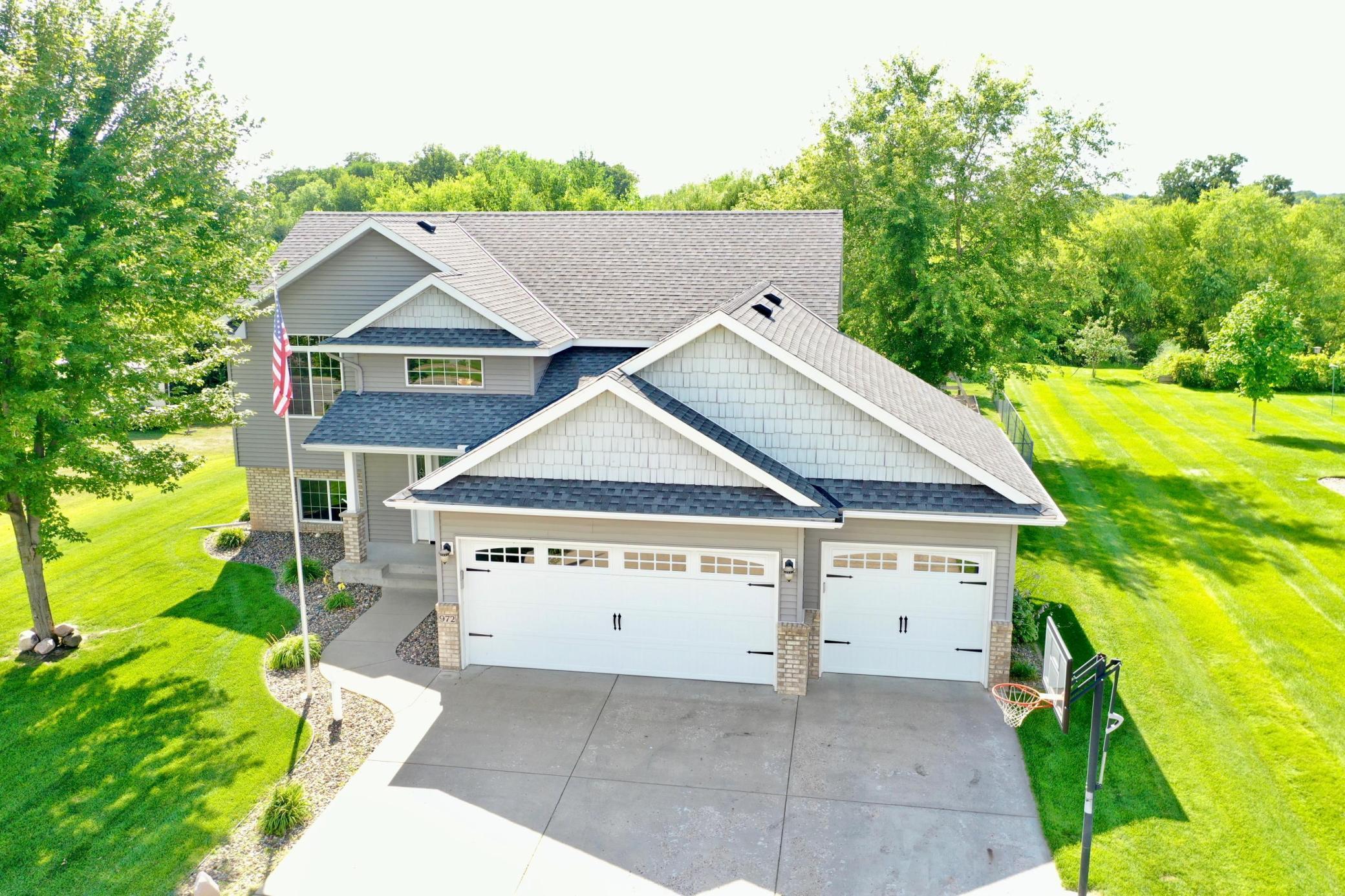 972 Waters Edge Circle