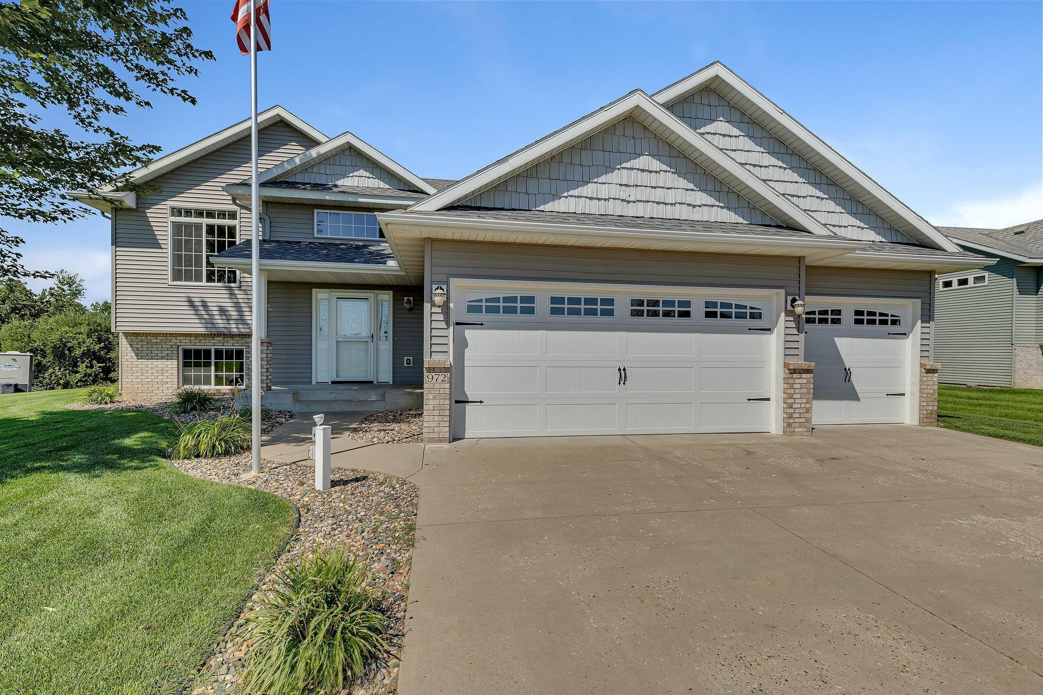 972 Waters Edge Circle
