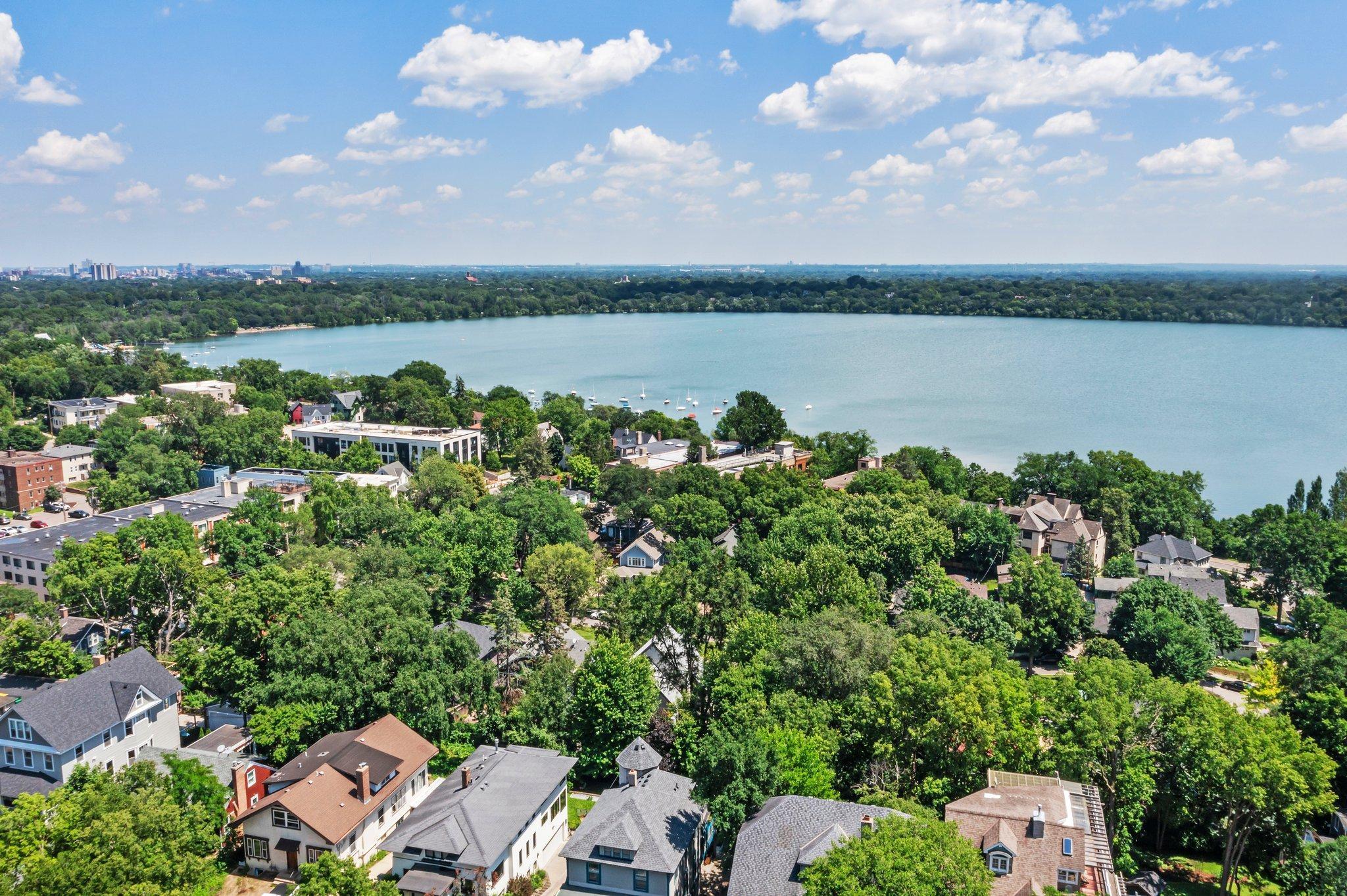 4437 Vincent Avenue S Unit: Upper