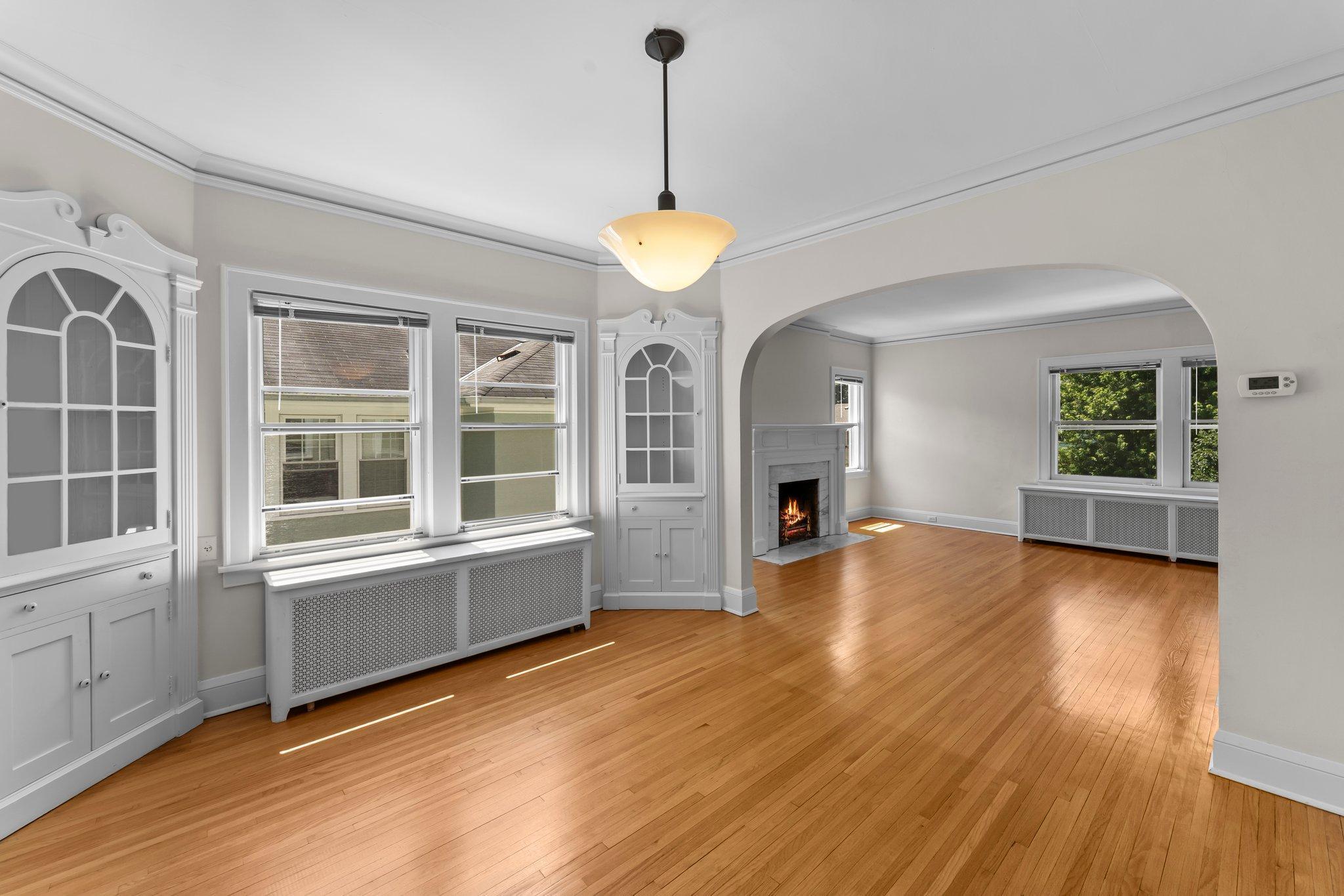 4437 Vincent Avenue S Unit: Upper