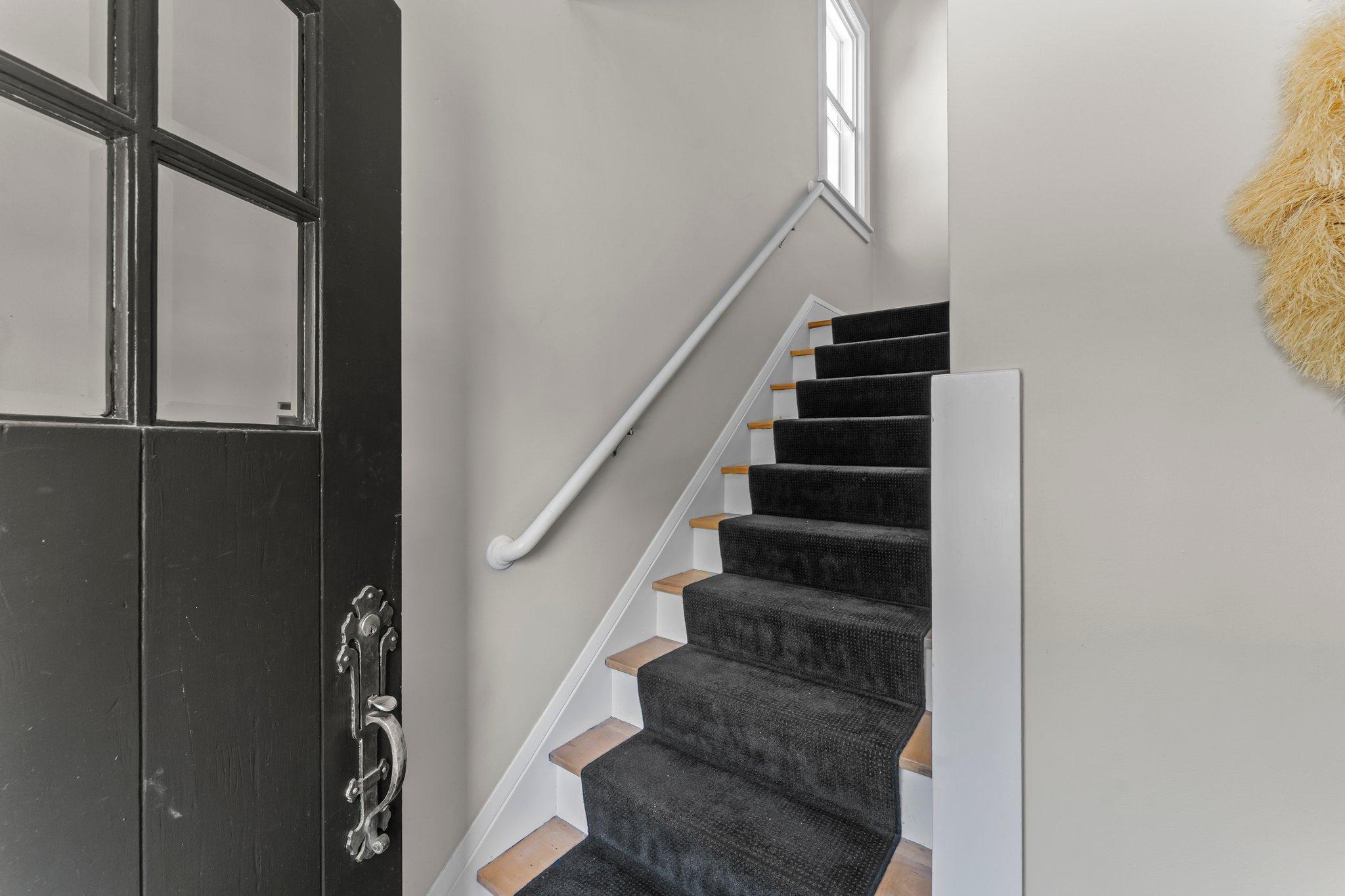 4437 Vincent Avenue S Unit: Upper