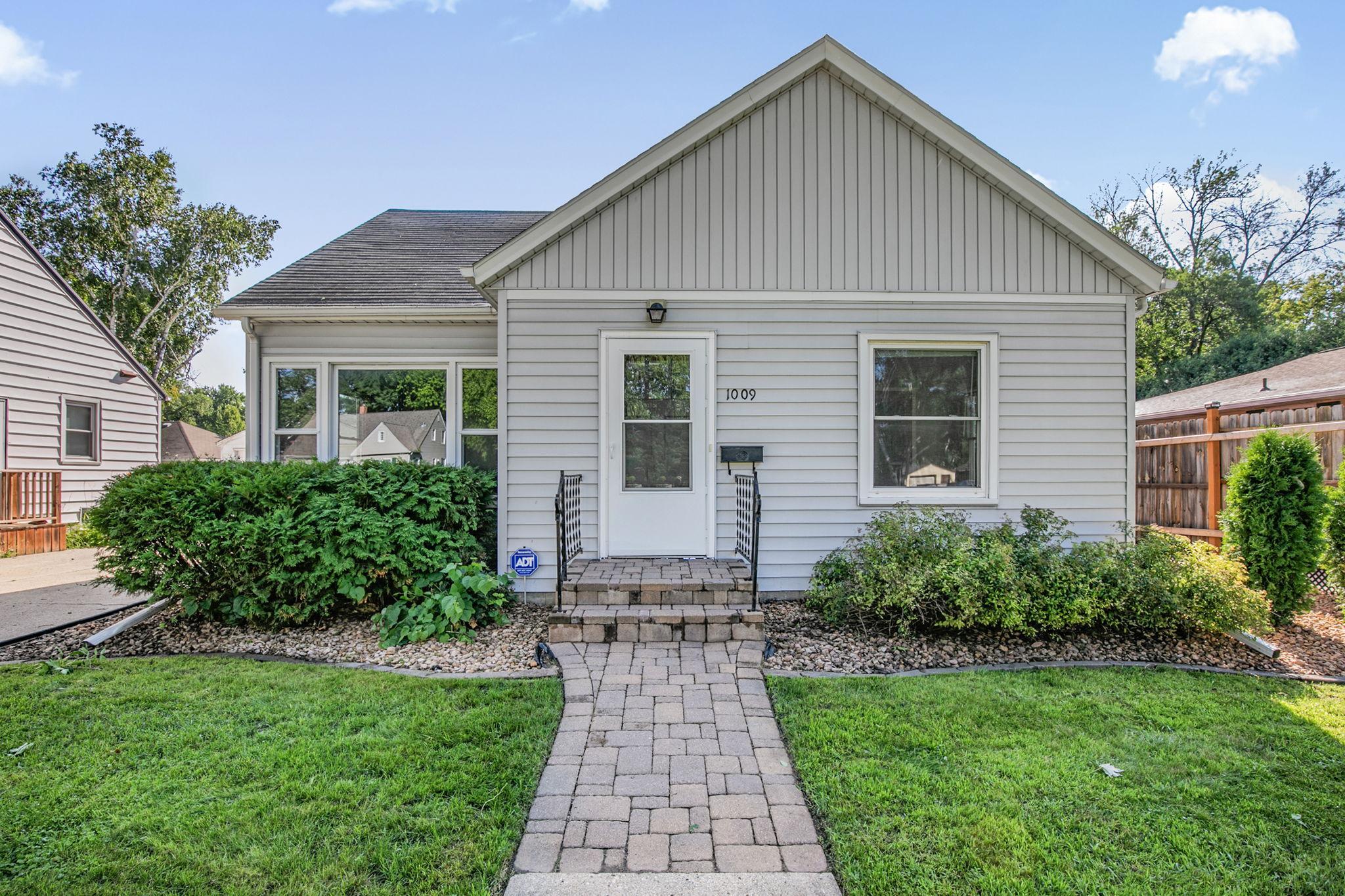1009 4th Street SW