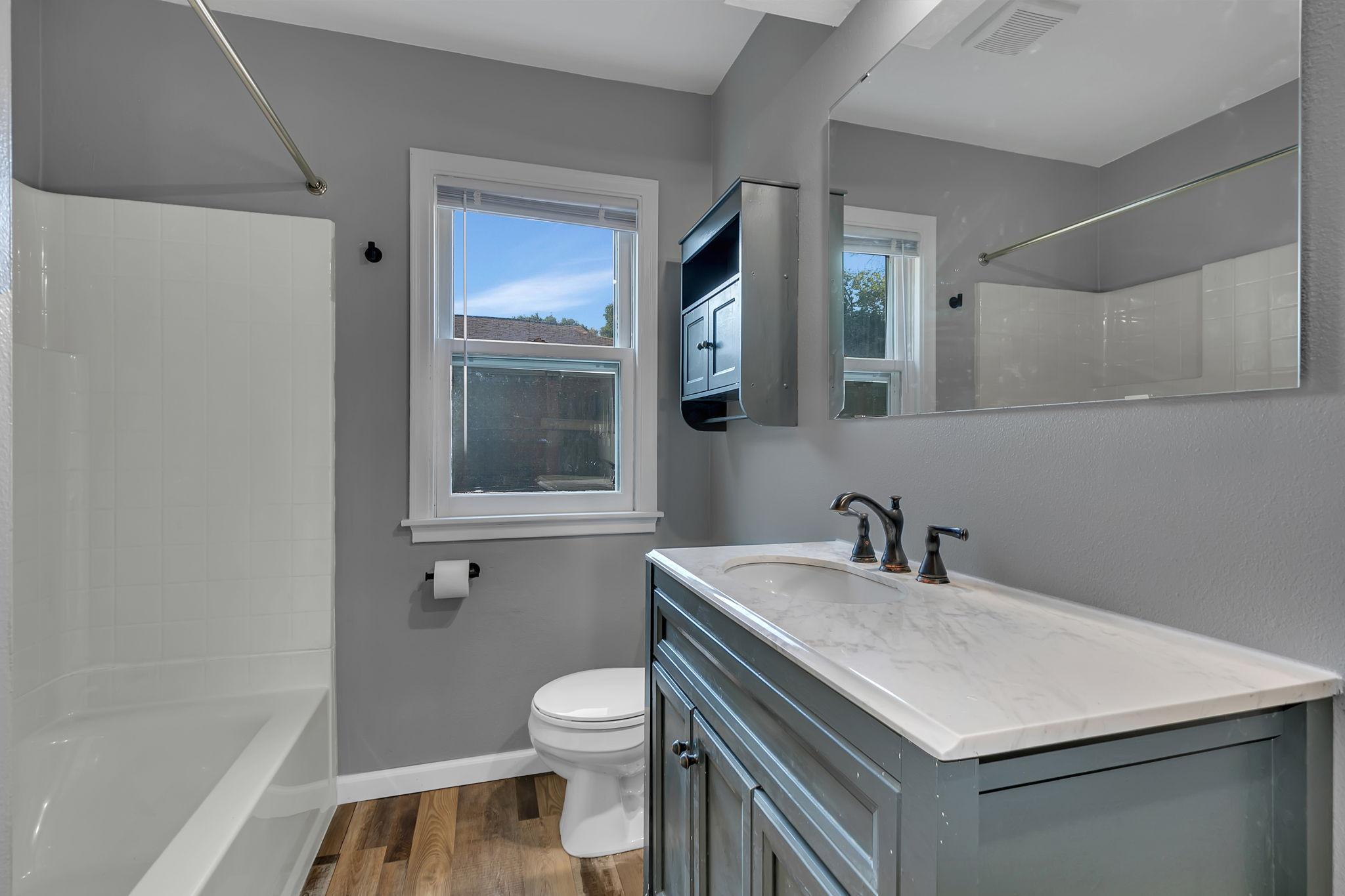 1009 4th Street SW