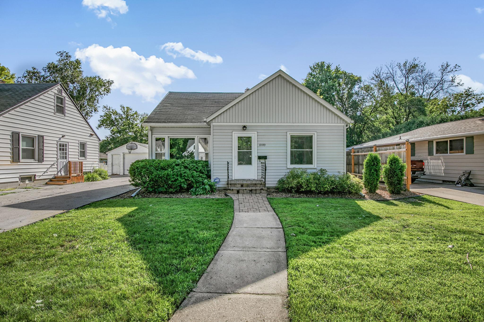 1009 4th Street SW