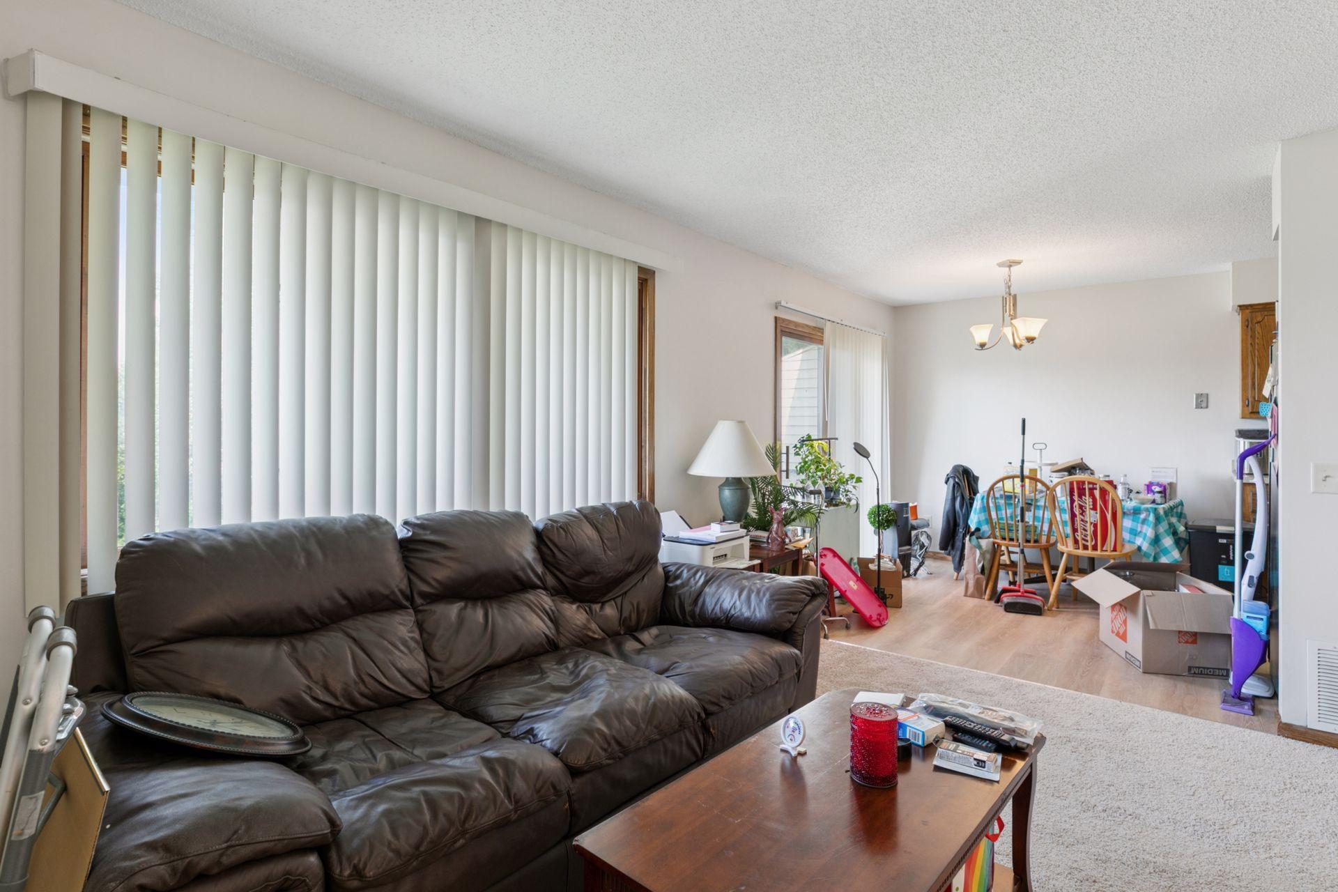 4595 Cantebury Circle