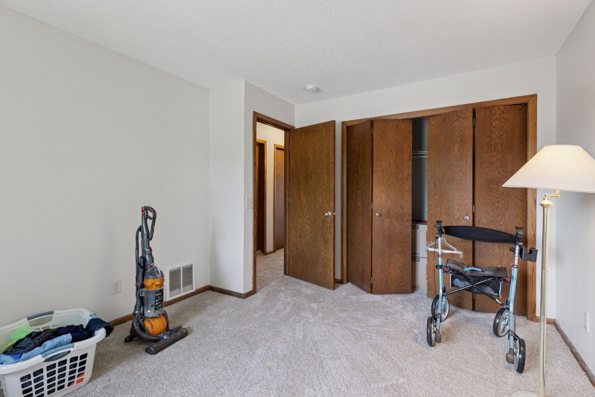 4595 Cantebury Circle