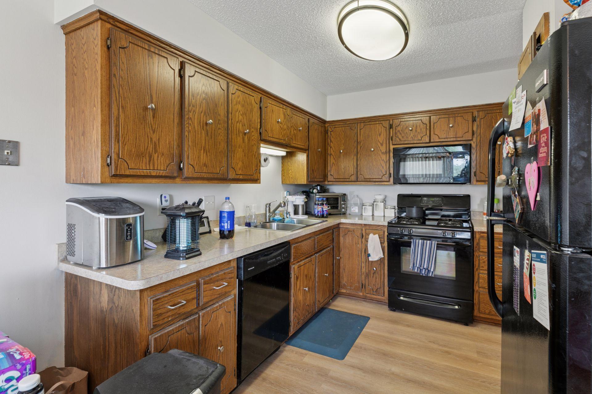 4595 Cantebury Circle