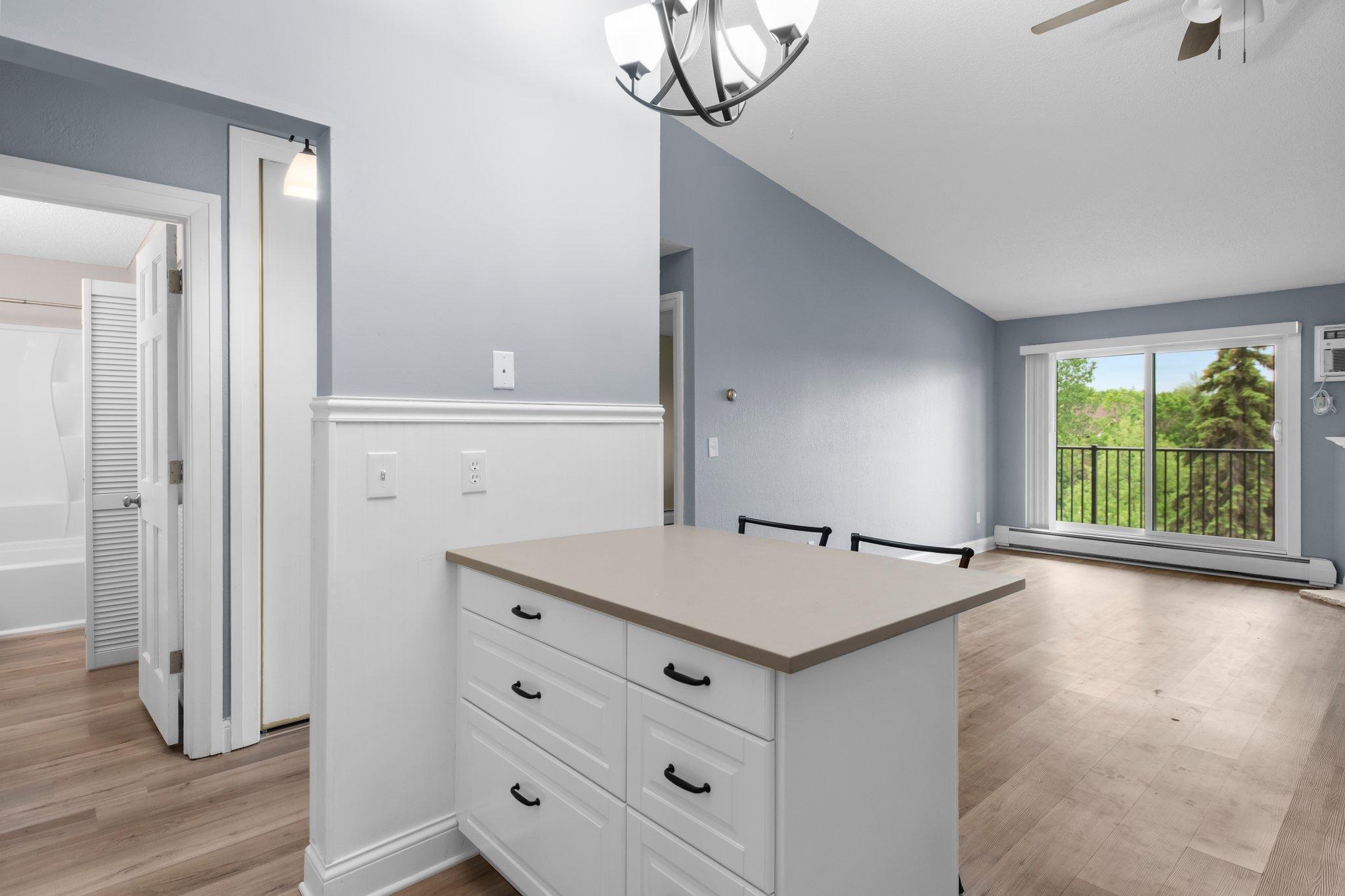 3440 Golfview Drive Unit: 318