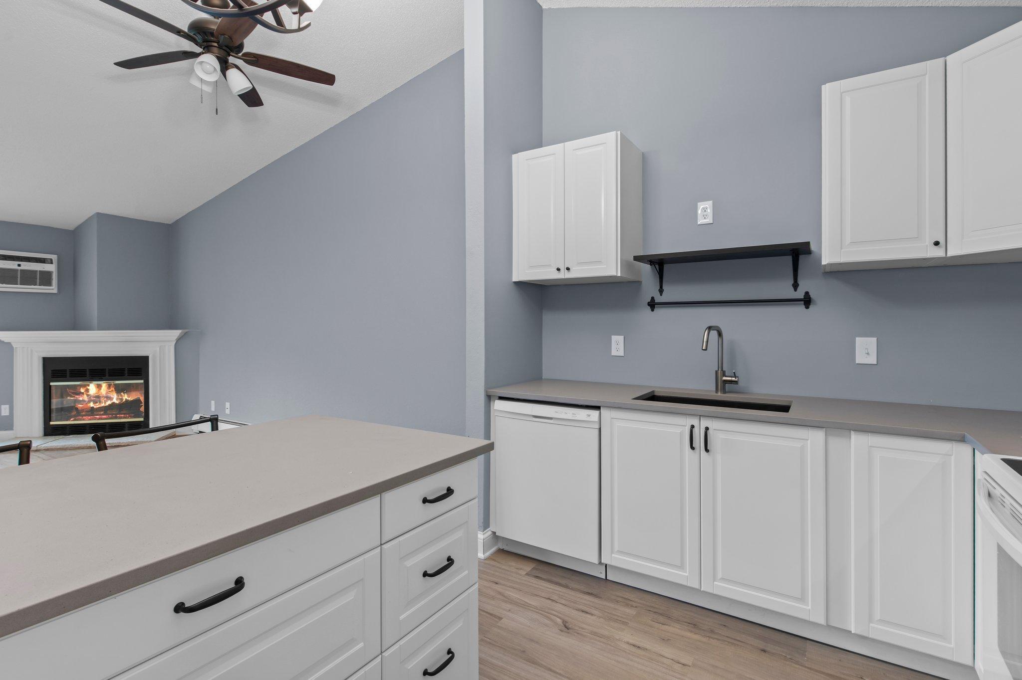 3440 Golfview Drive Unit: 318