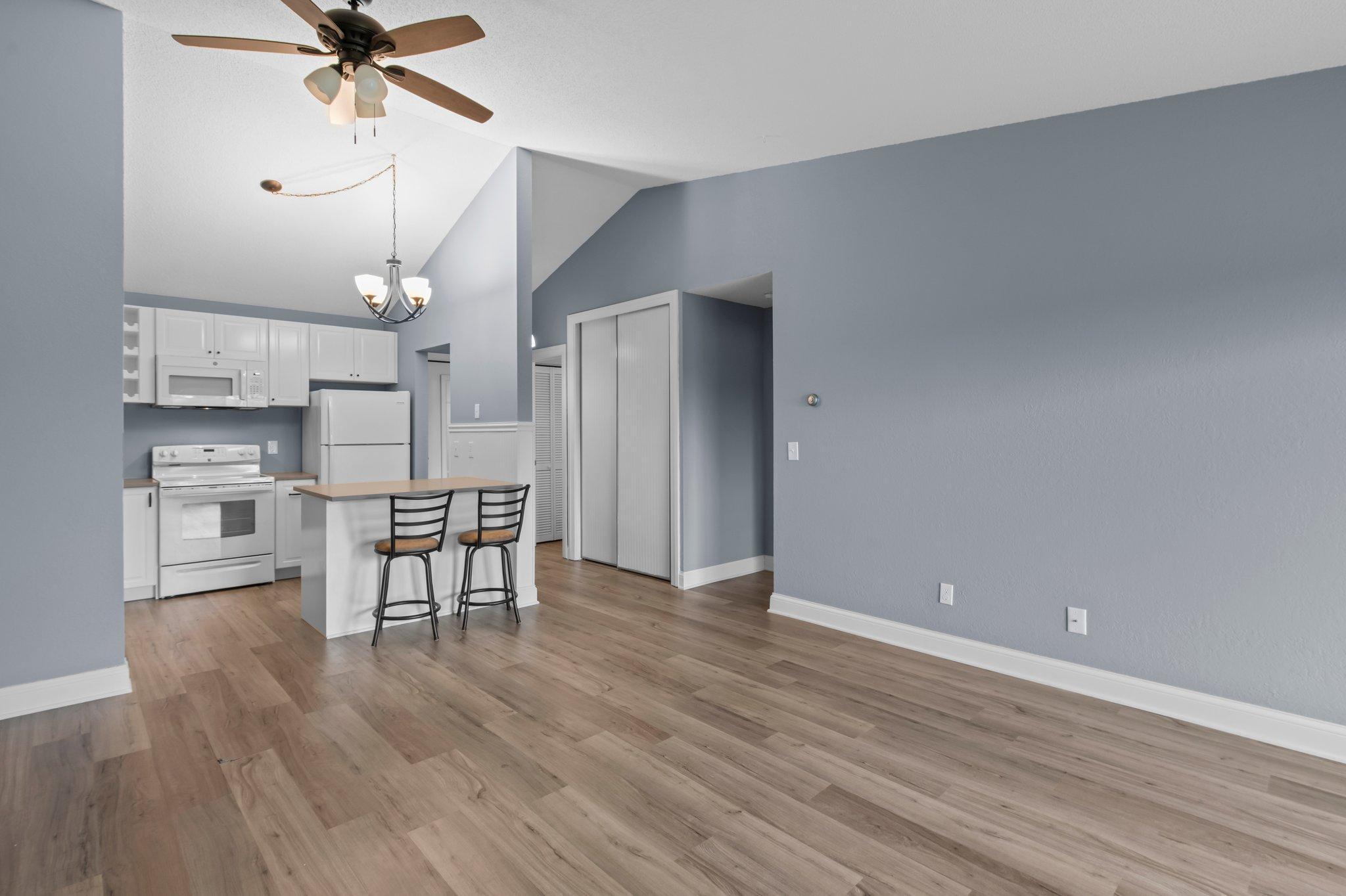 3440 Golfview Drive Unit: 318