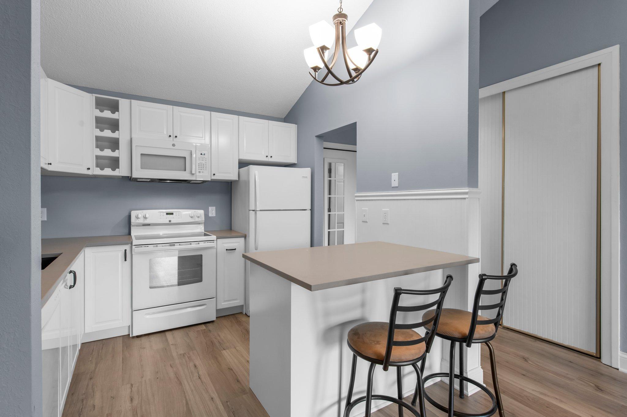 3440 Golfview Drive Unit: 318