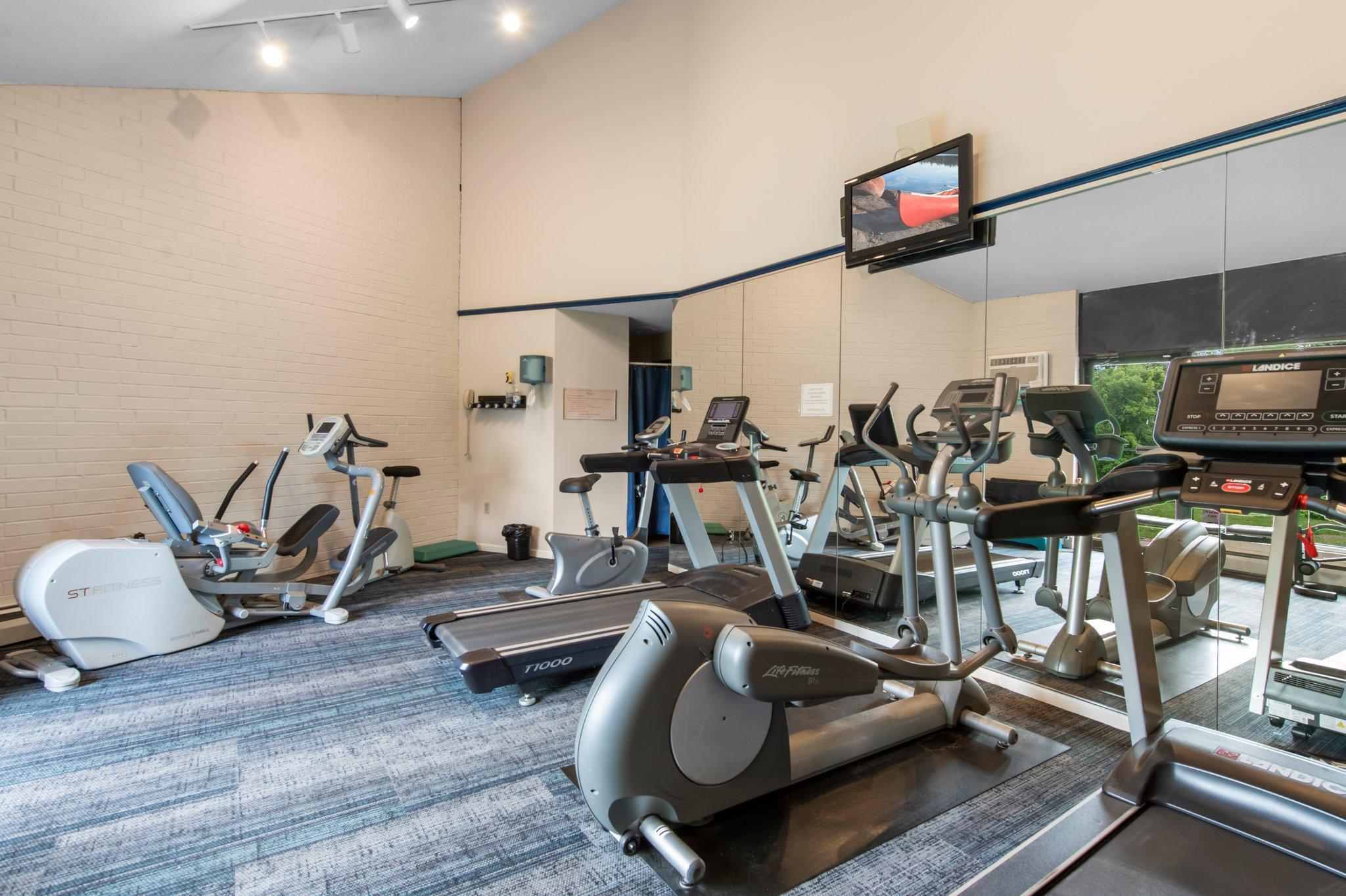 3440 Golfview Drive Unit: 318