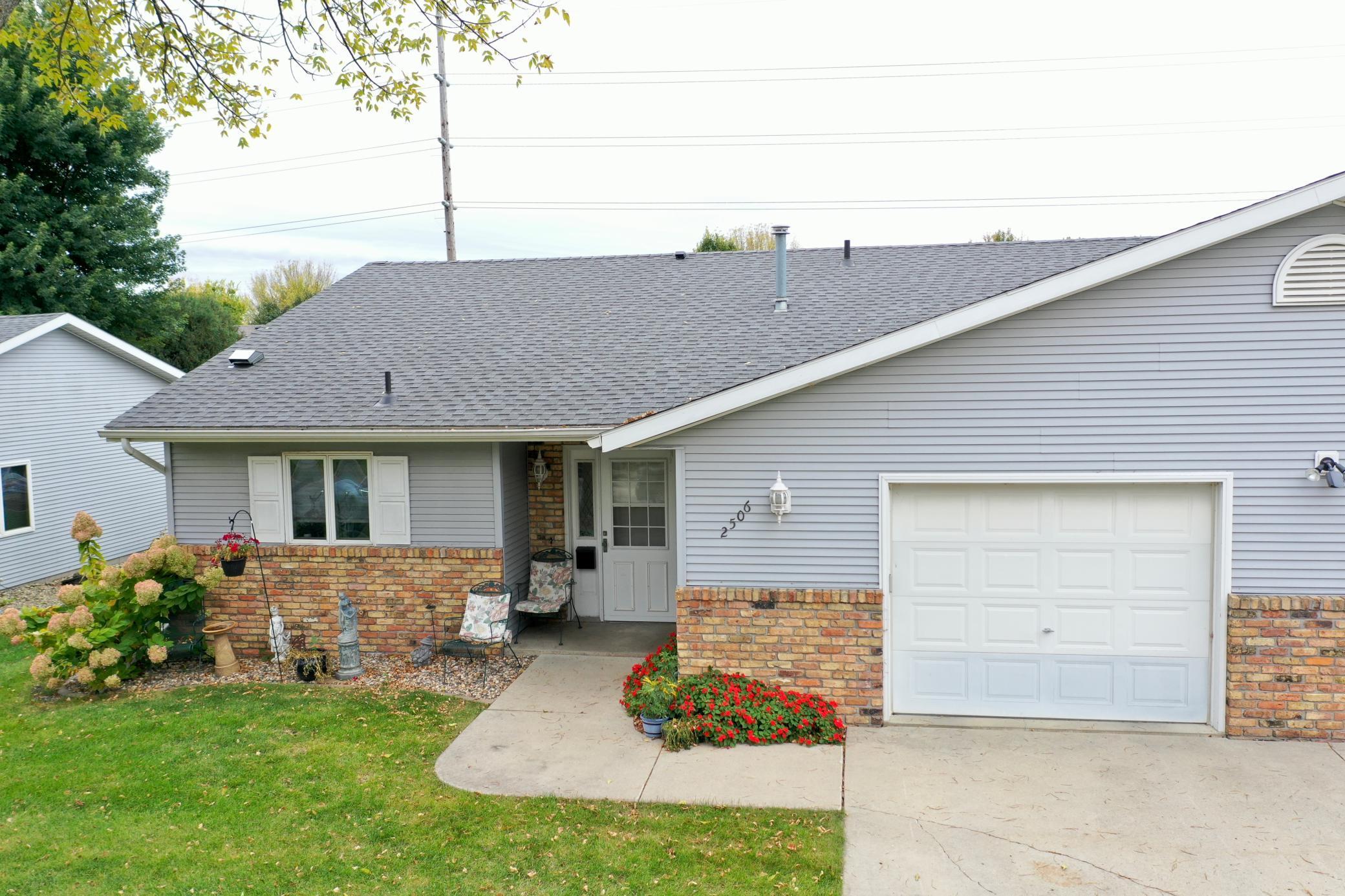 2506 9th Street SW