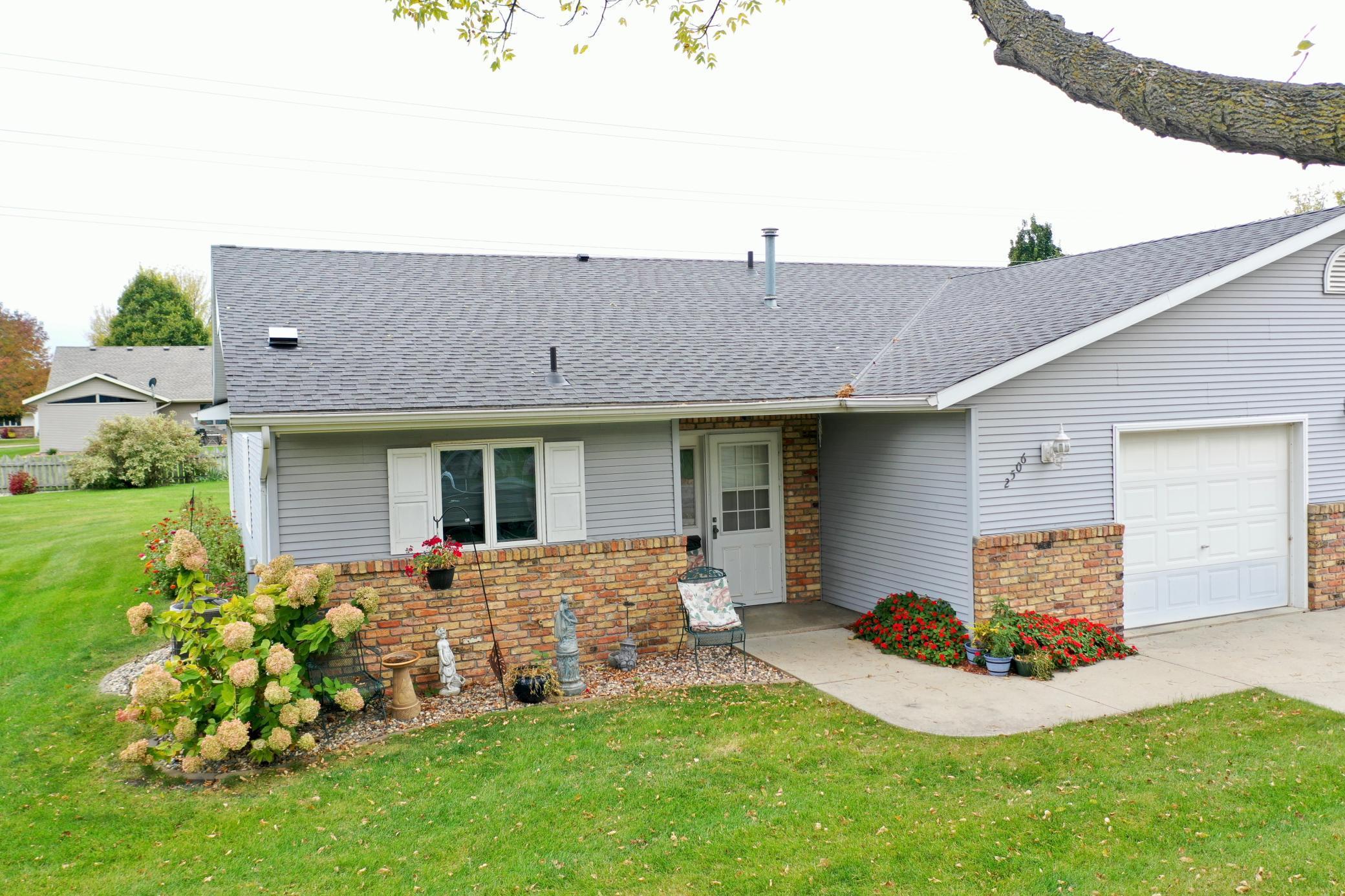 2506 9th Street SW