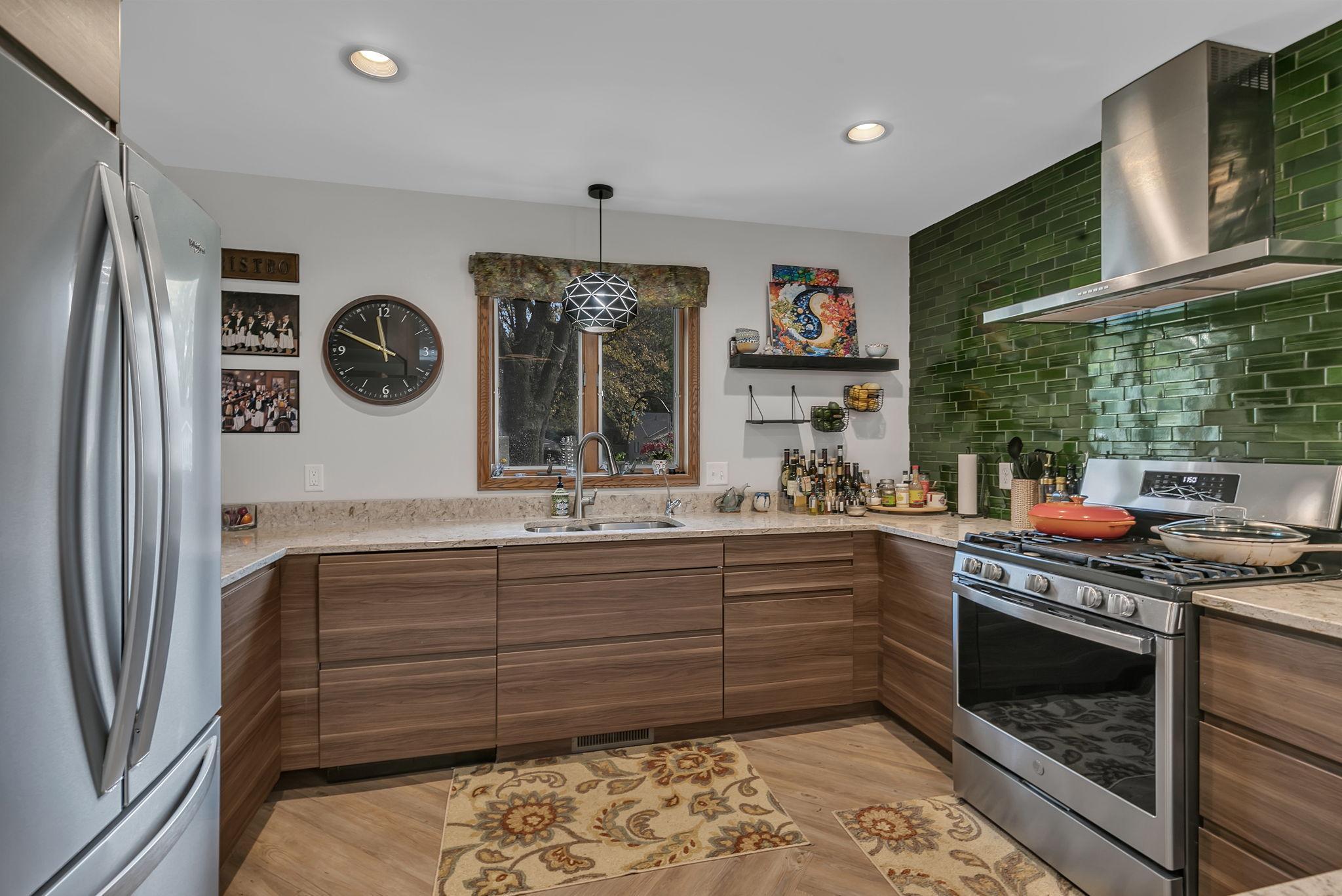 2506 9th Street SW