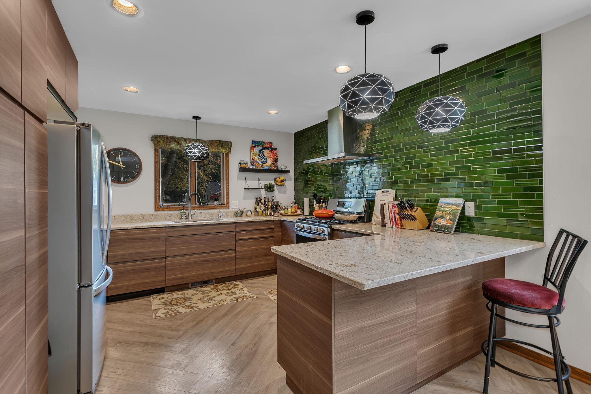 2506 9th Street SW