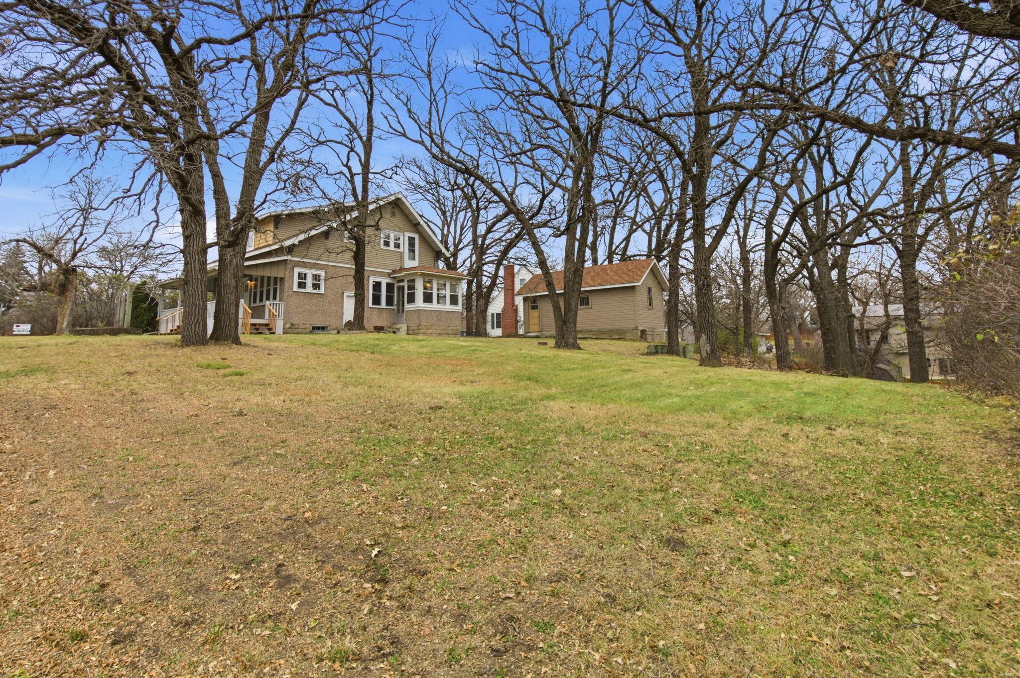 117 Main Street N