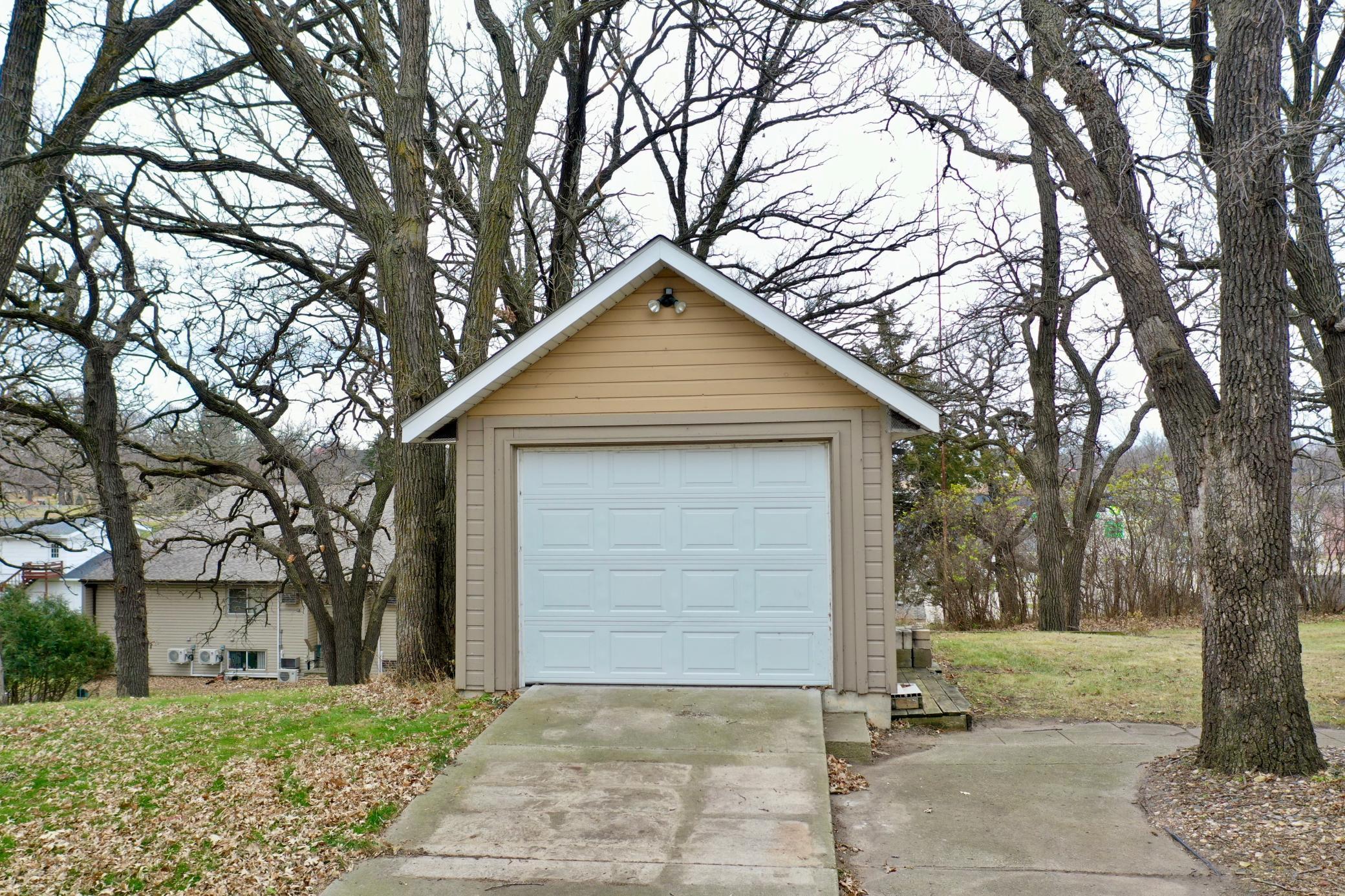 117 Main Street N