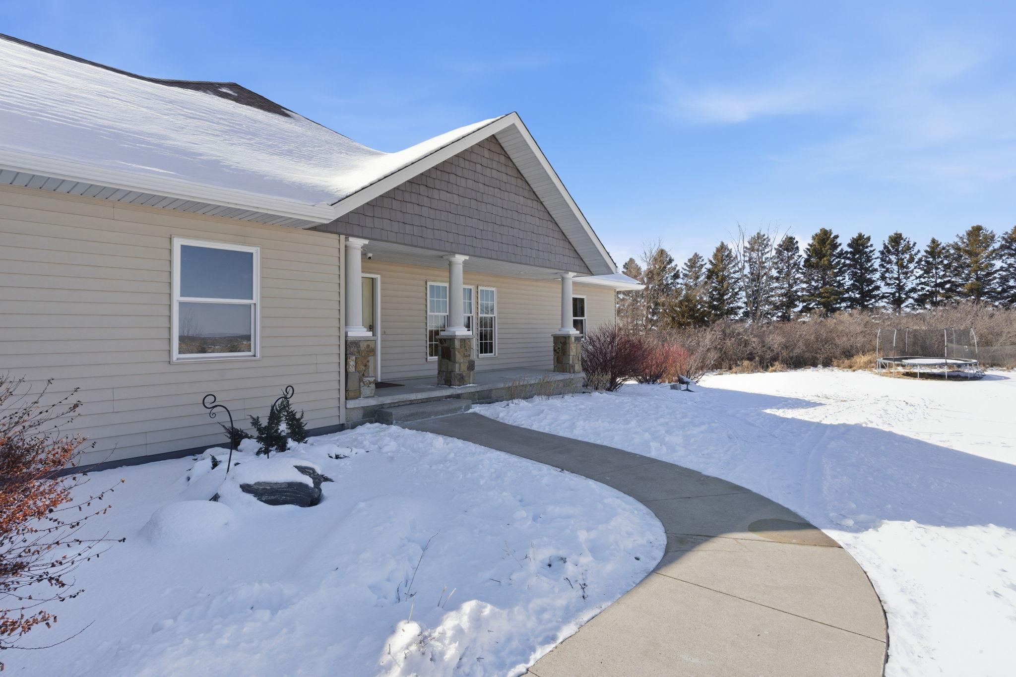 17216 County Road 5 NW