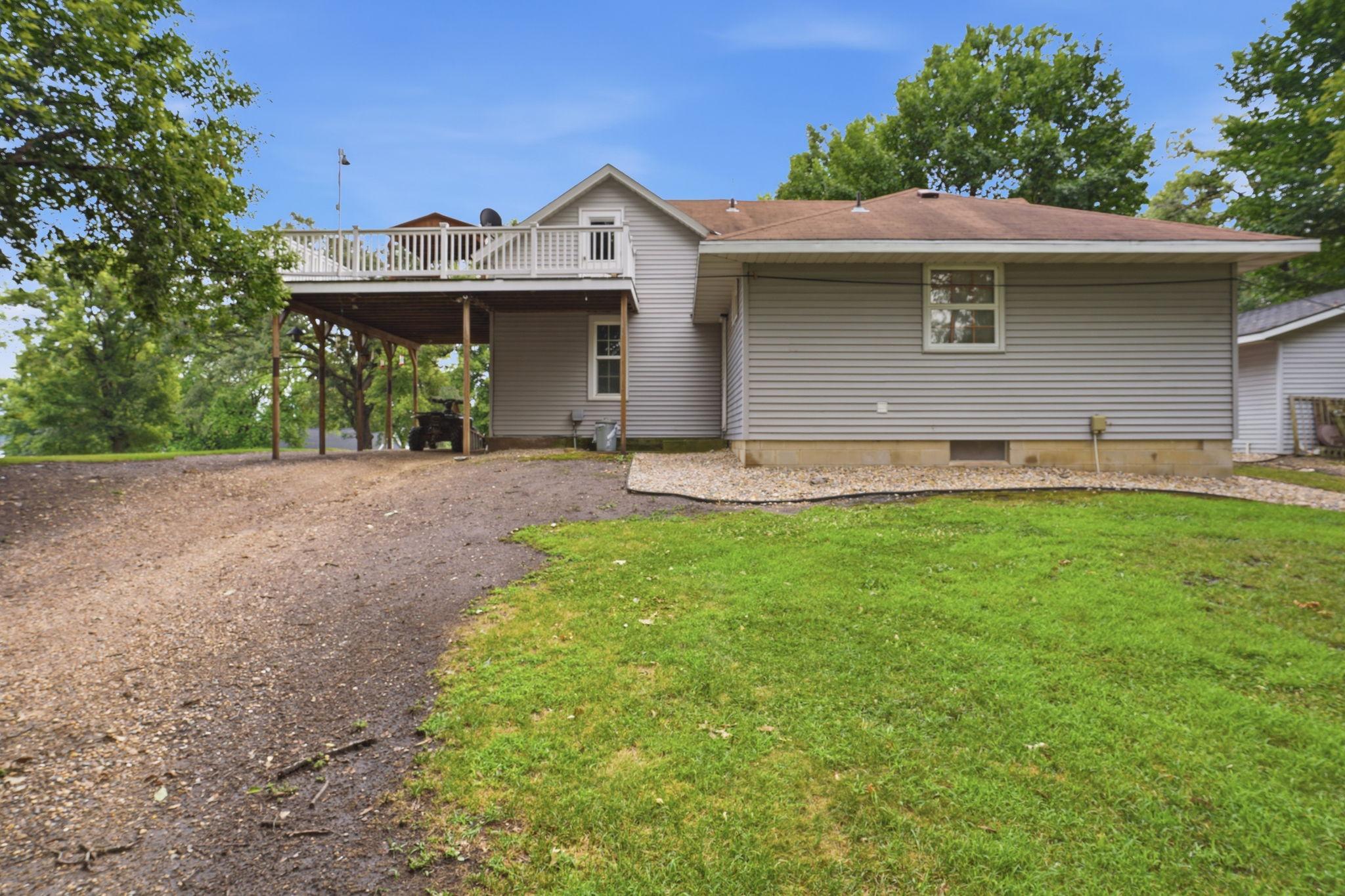 5861 Highway 71 NE