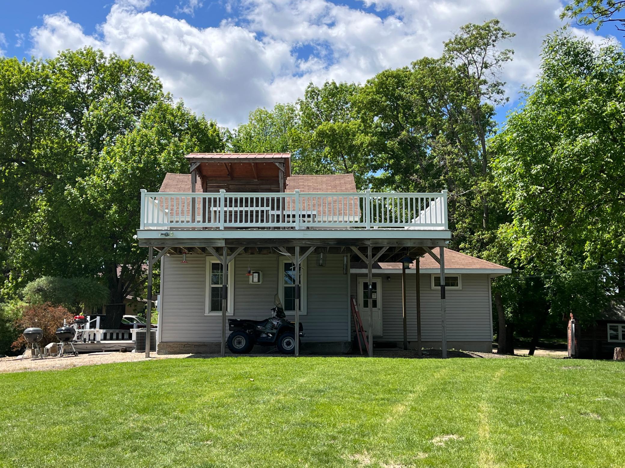 5861 Highway 71 NE