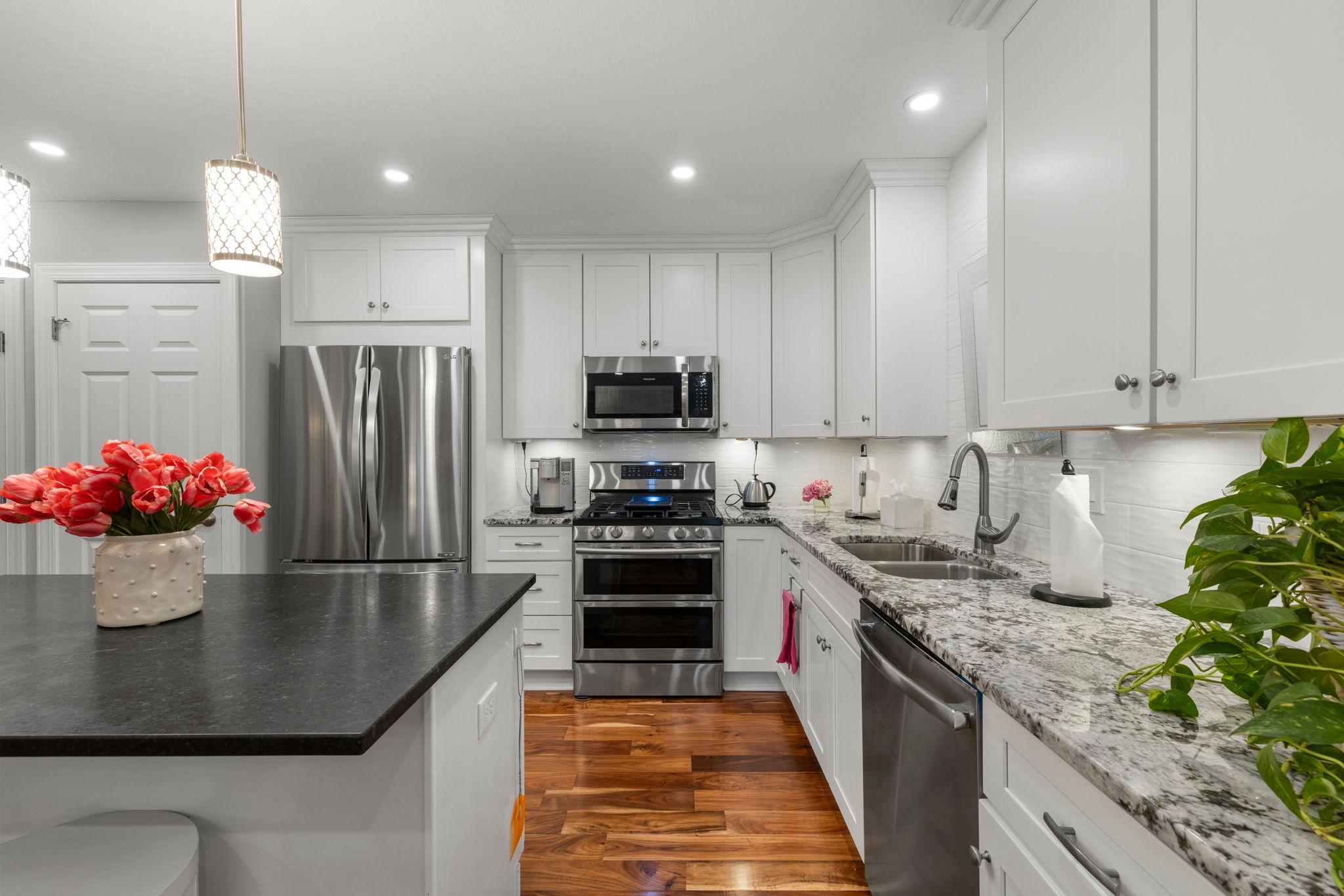 1185 weston