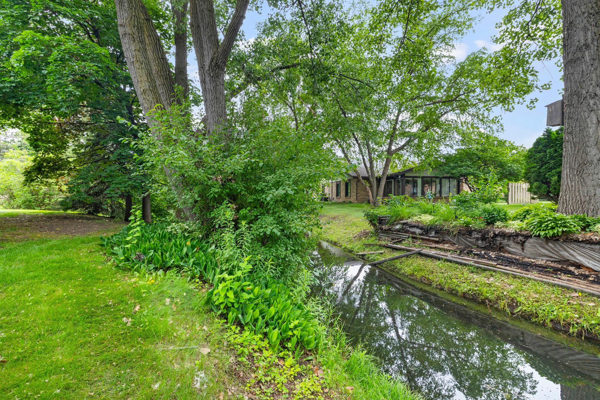 1185 weston