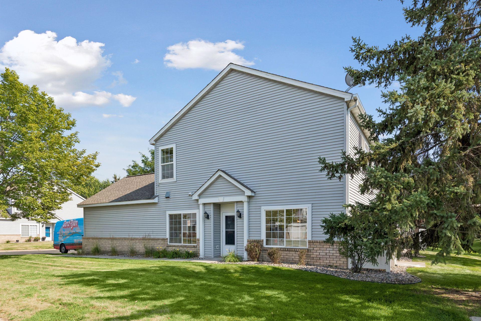 1336 Yorkshire Lane