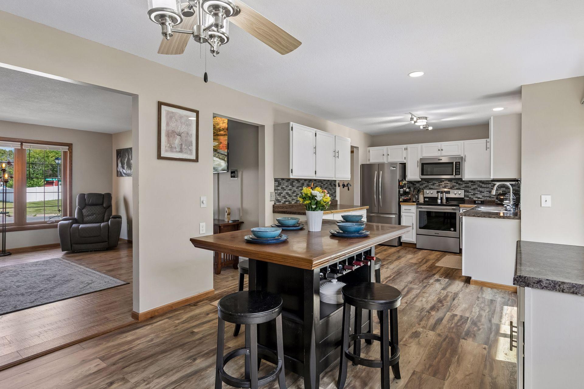 7370 158th Street W