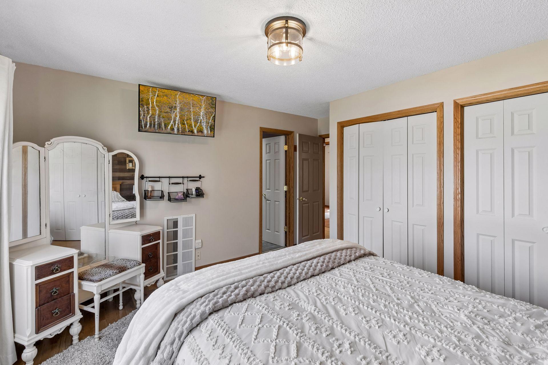 7370 158th Street W