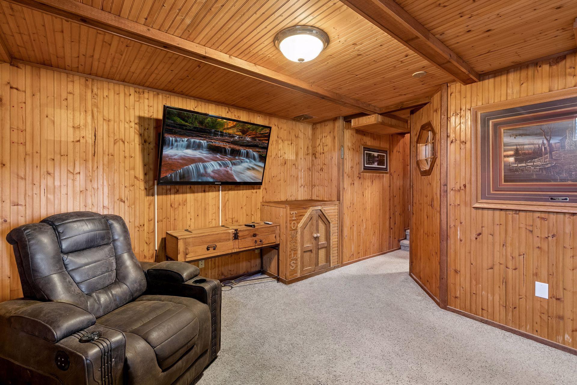 7370 158th Street W