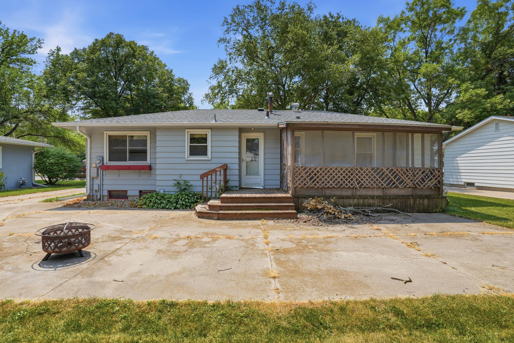 1120 Quincy Avenue