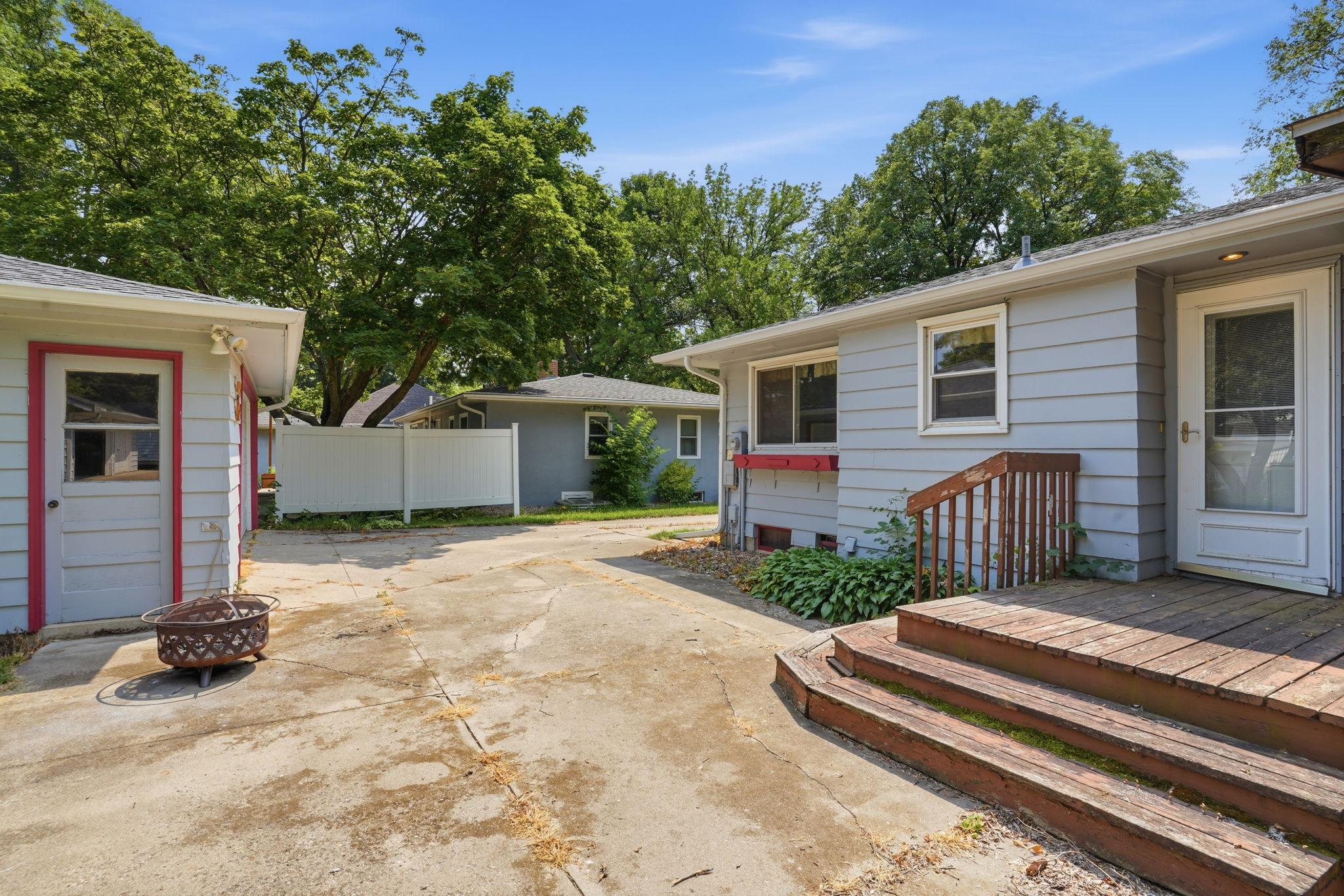 1120 Quincy Avenue